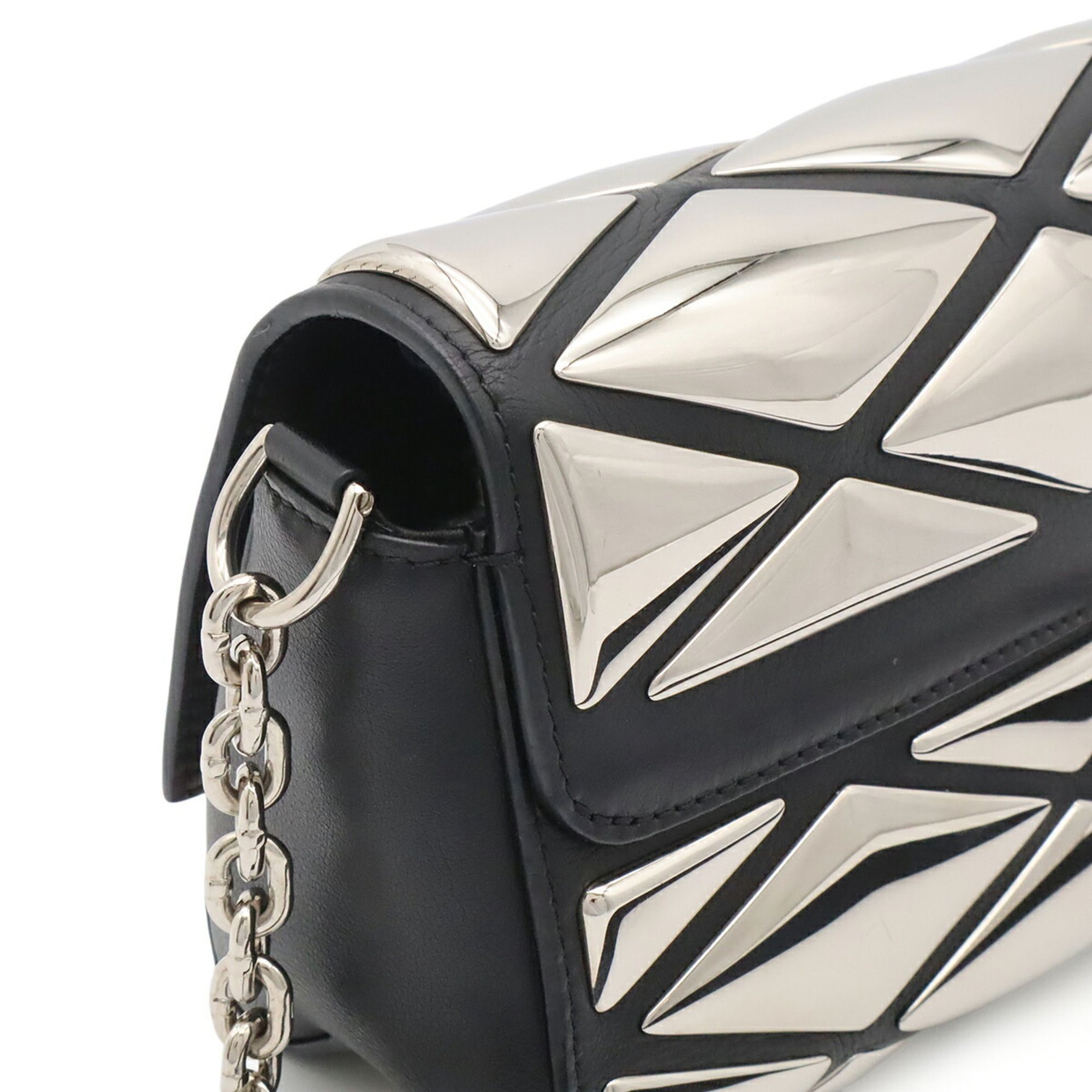 Metal Leather Shoulder Bag (Pre-Owned) - Louis Vuitton - Modalova