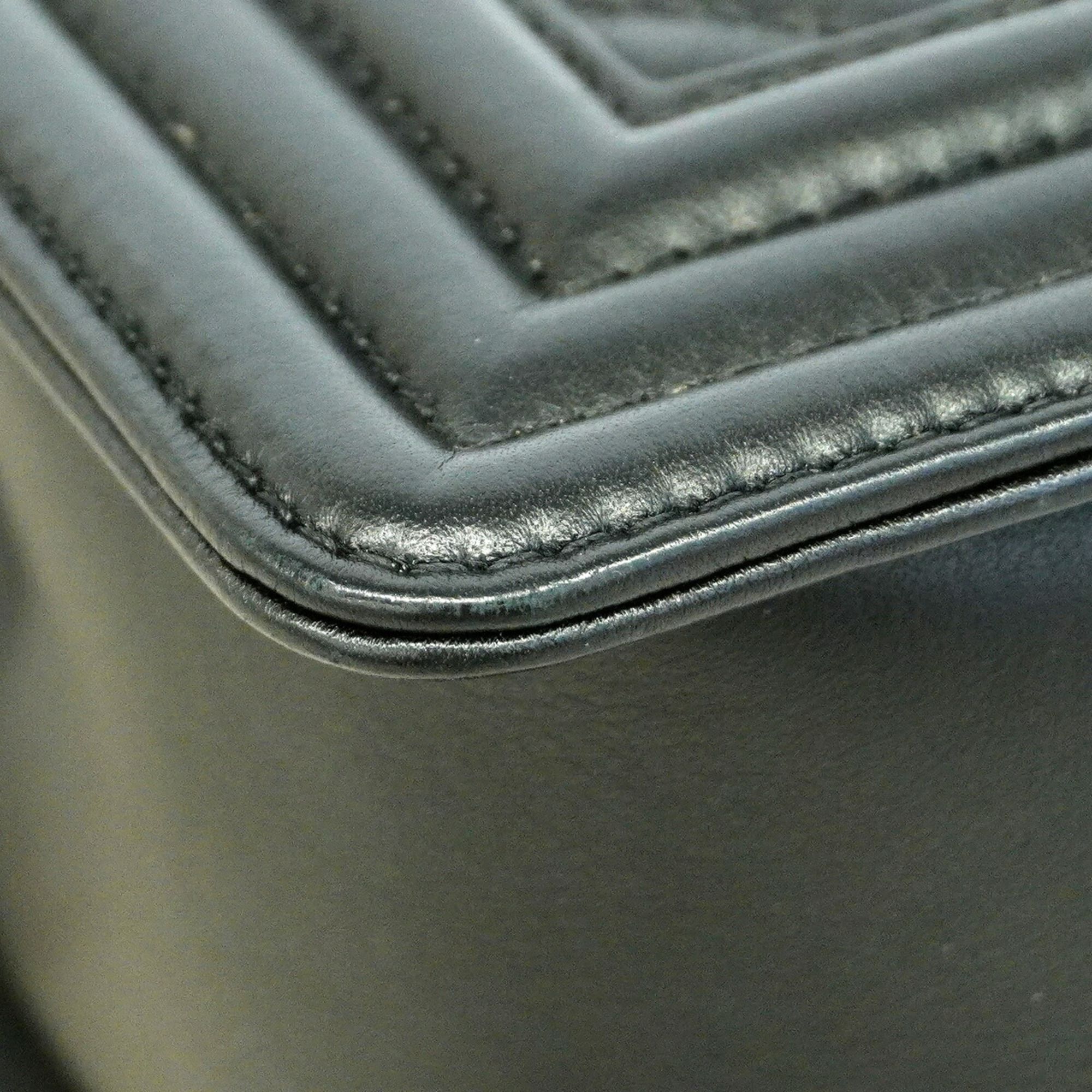 Leather Shoulder Bag (Pre-Owned) - Chanel - Modalova