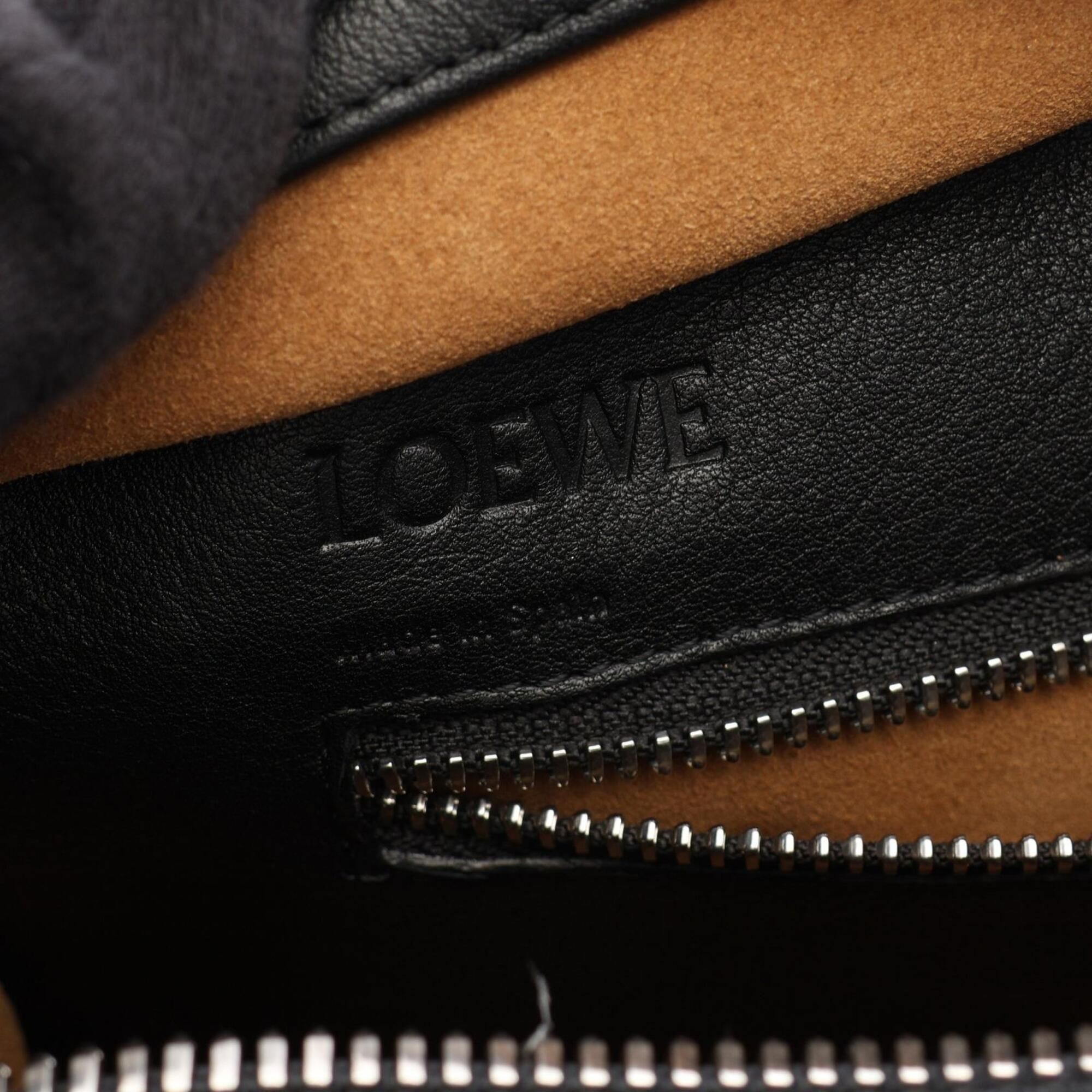 Leather Handbag (Pre-Owned) - Loewe - Modalova