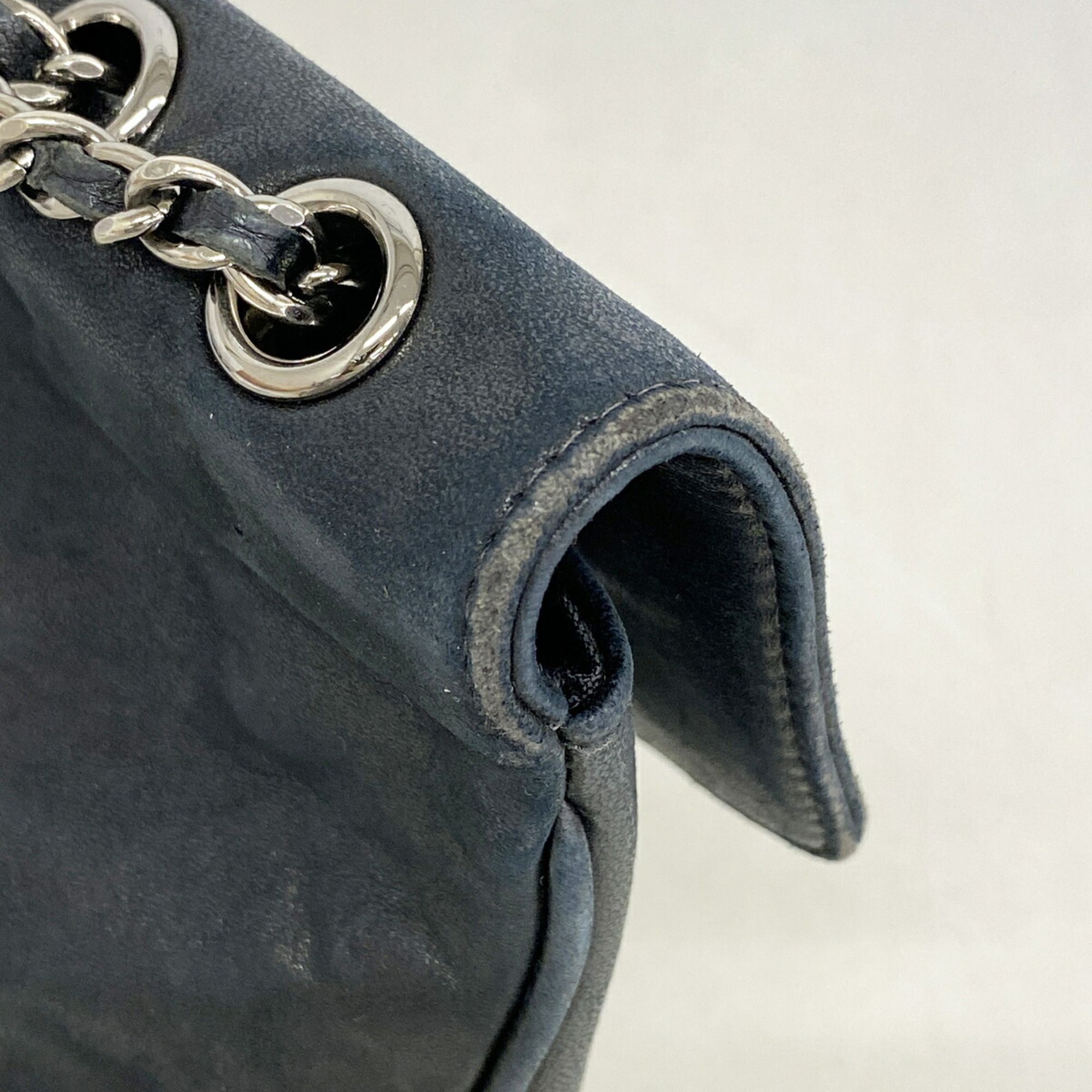 Leather Shoulder Bag (Pre-Owned) - Chanel - Modalova