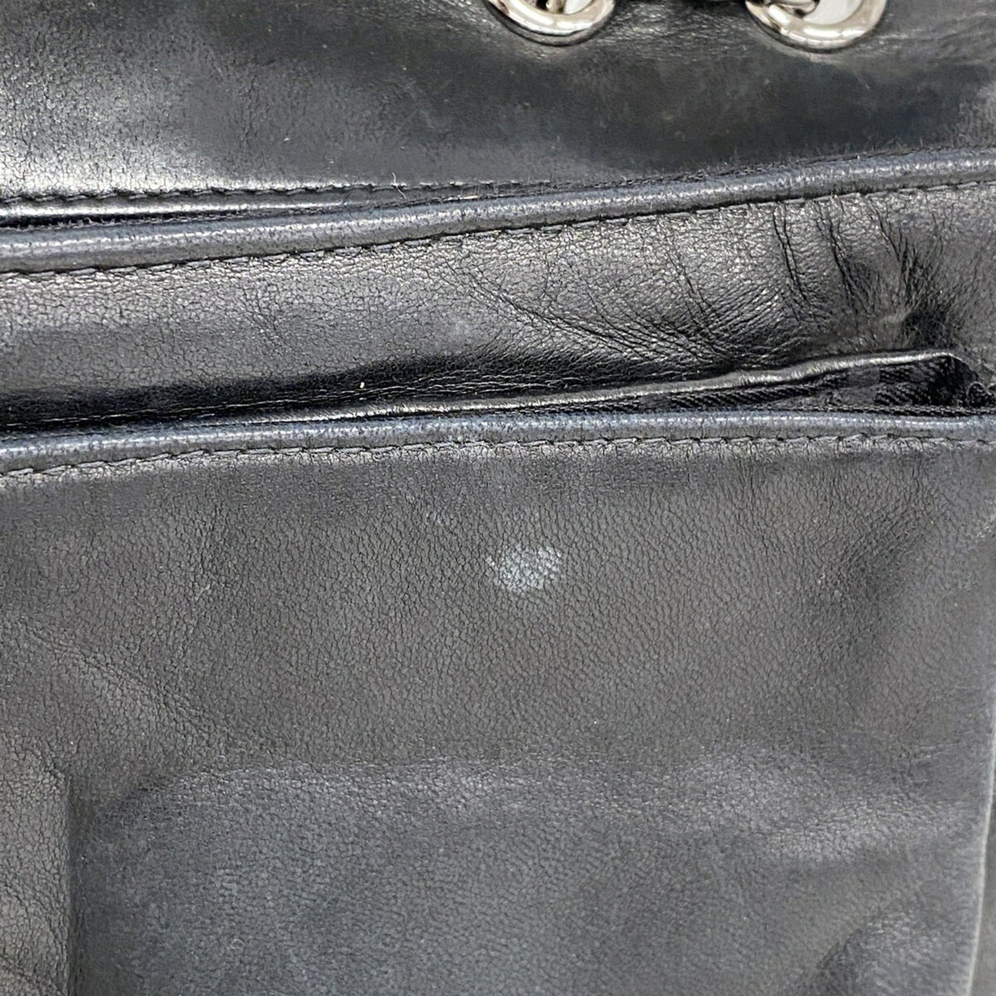 Leather Shoulder Bag (Pre-Owned) - Chanel - Modalova