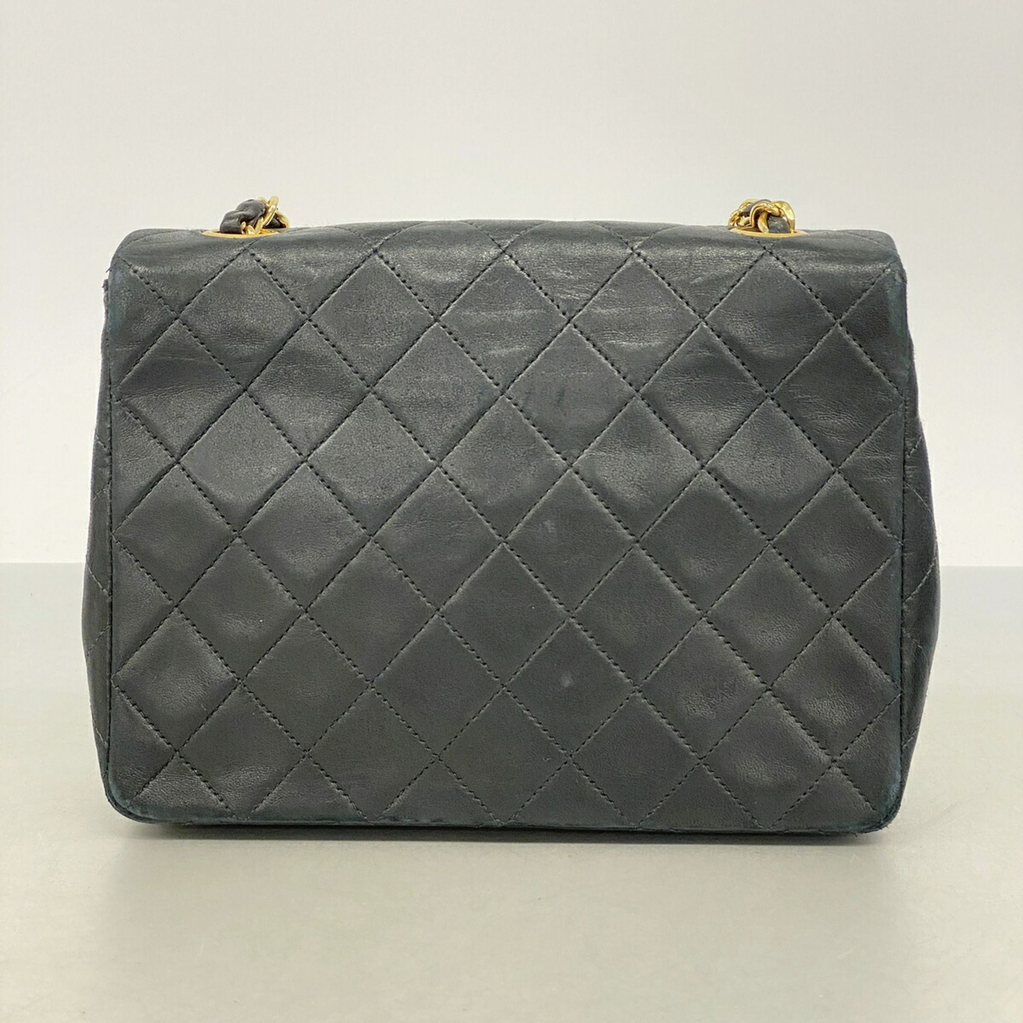 Leather Shoulder Bag (Pre-Owned) - Chanel - Modalova
