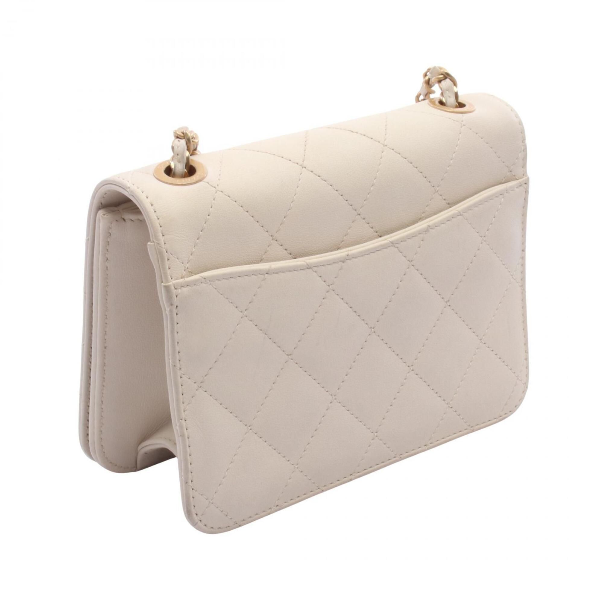 Matelasse Leather Handbag Shoulder Bag (Pre-Owned) - Chanel - Modalova