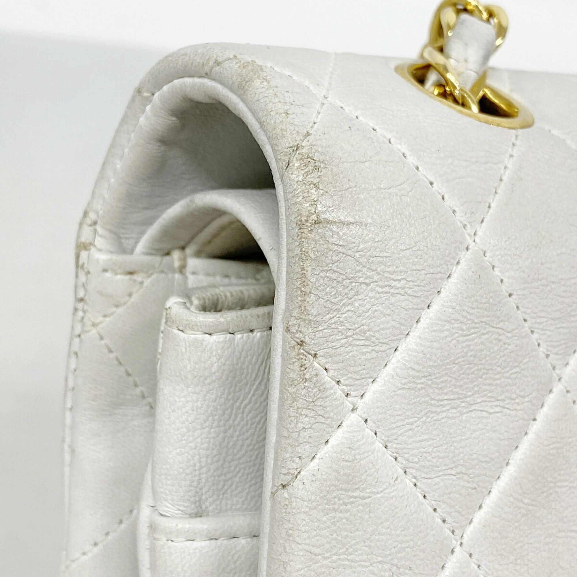 Leather Shoulder Bag (Pre-Owned) - Chanel - Modalova