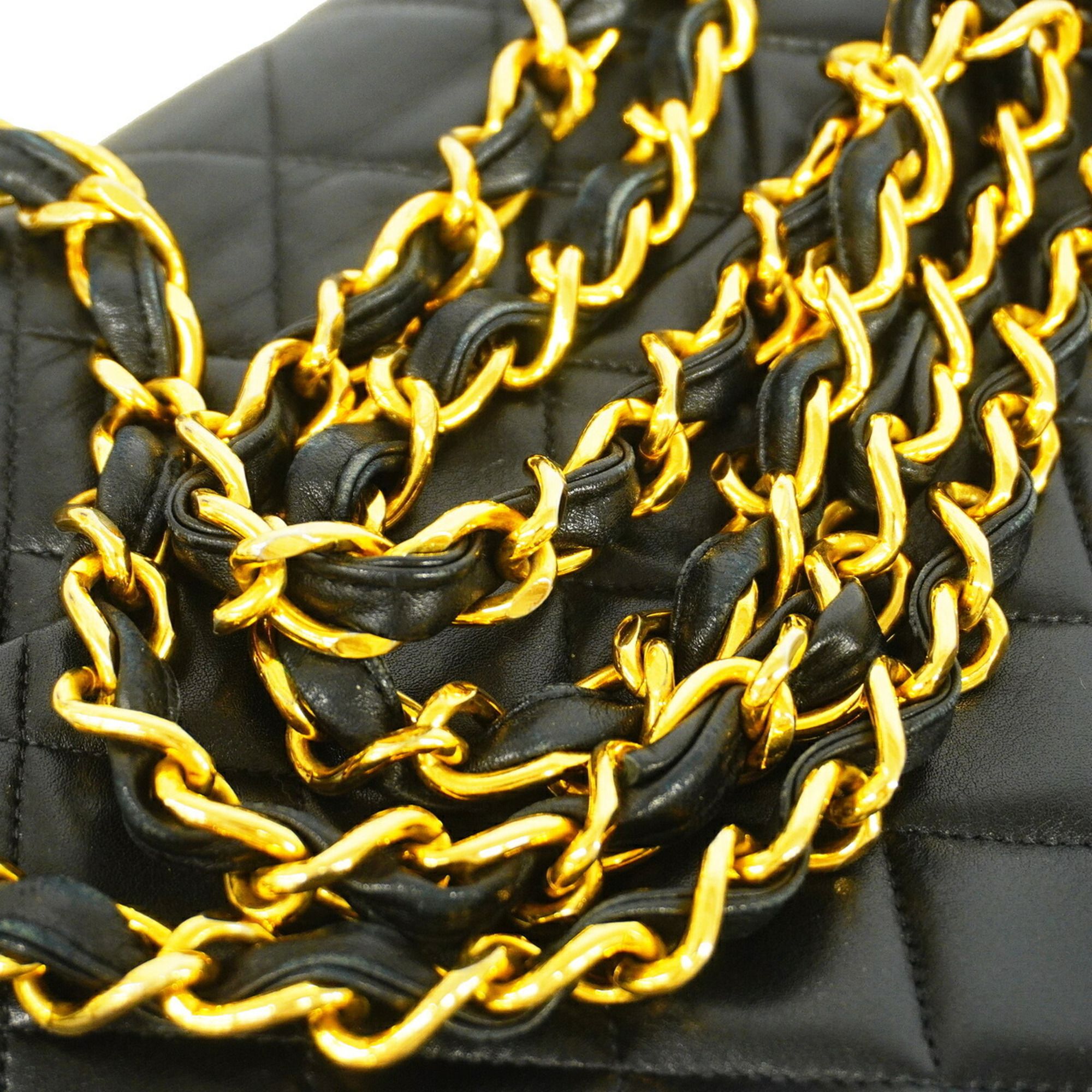Leather Shoulder Bag (Pre-Owned) - Chanel - Modalova