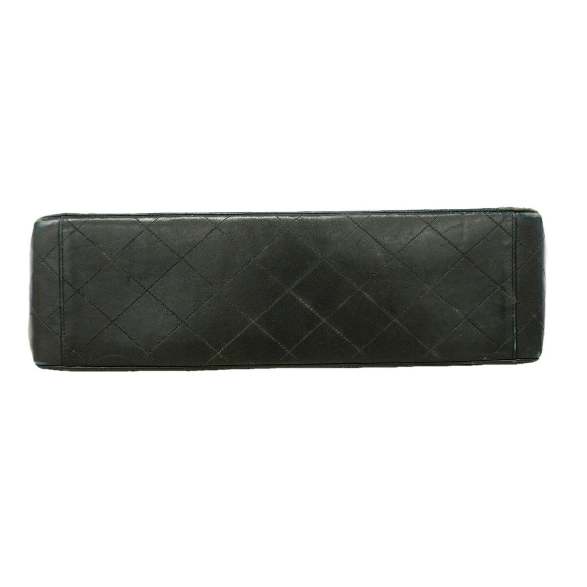 Leather Shoulder Bag (Pre-Owned) - Chanel - Modalova