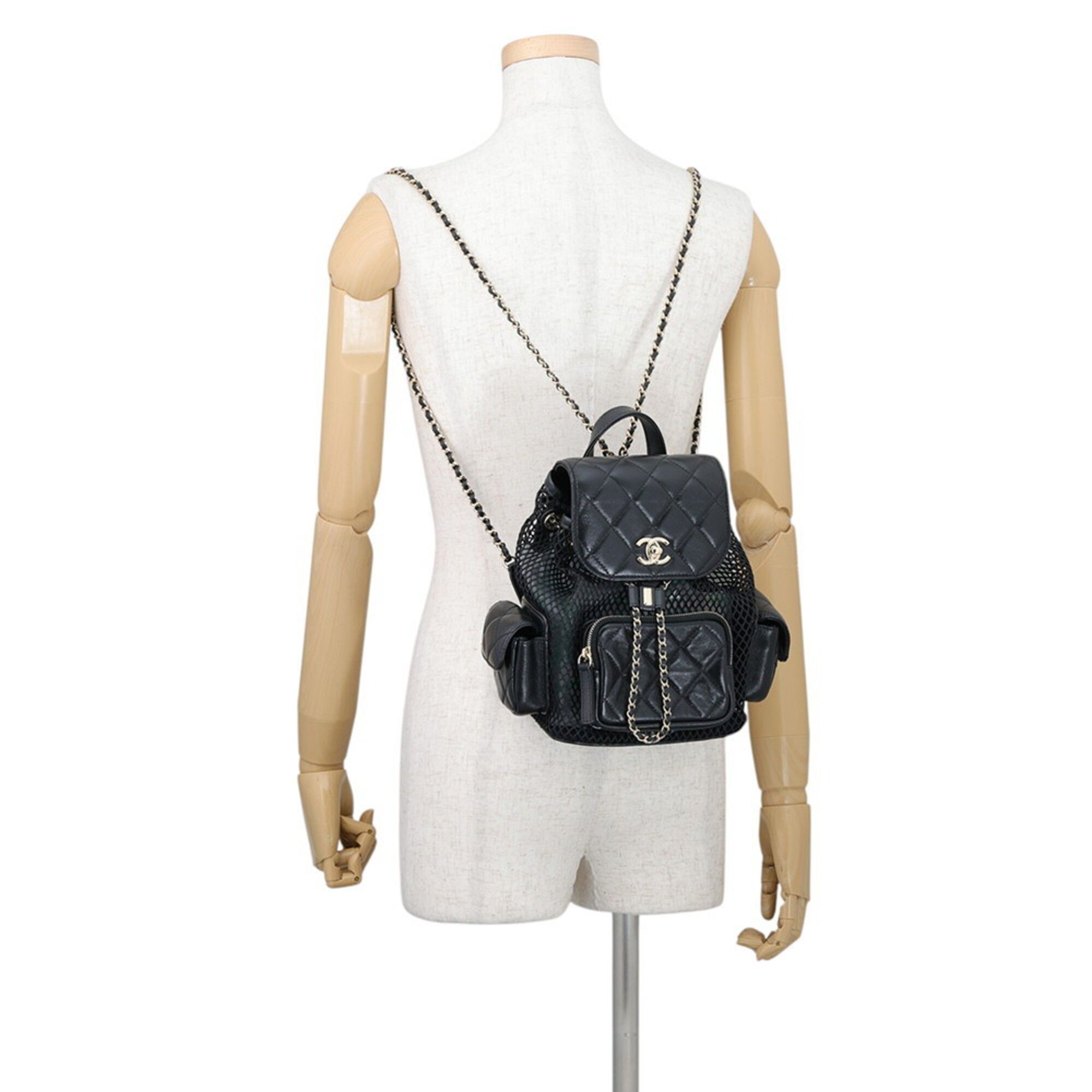 Matelasse Mesh Leather Backpack (Pre-Owned) - Chanel - Modalova