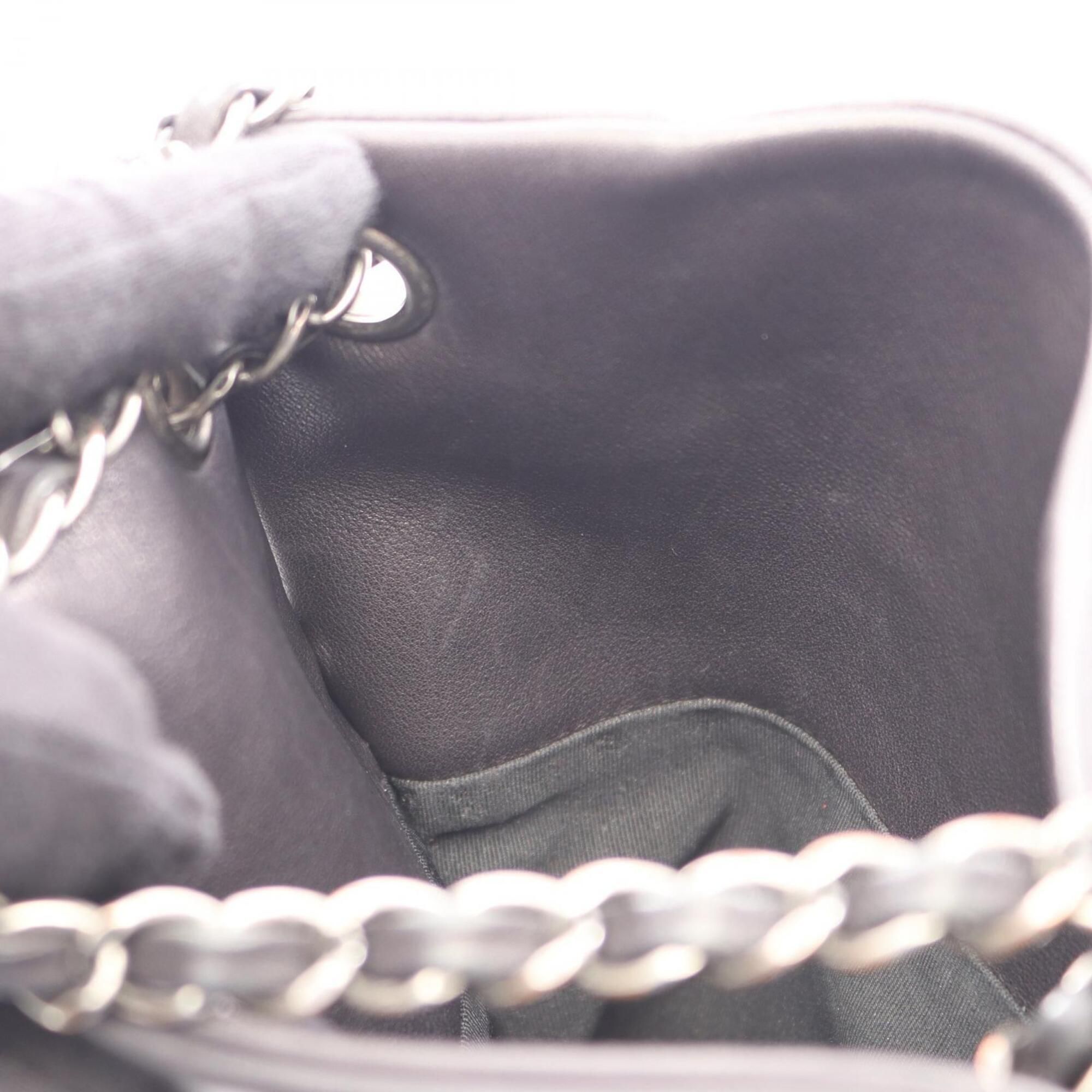 Matelasse Leather Backpack Handbag (Pre-Owned) - Chanel - Modalova