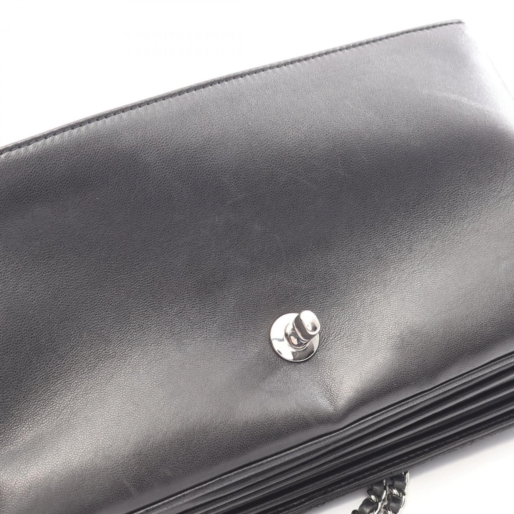 Matelasse Leather Handbag Shoulder Bag (Pre-Owned) - Chanel - Modalova
