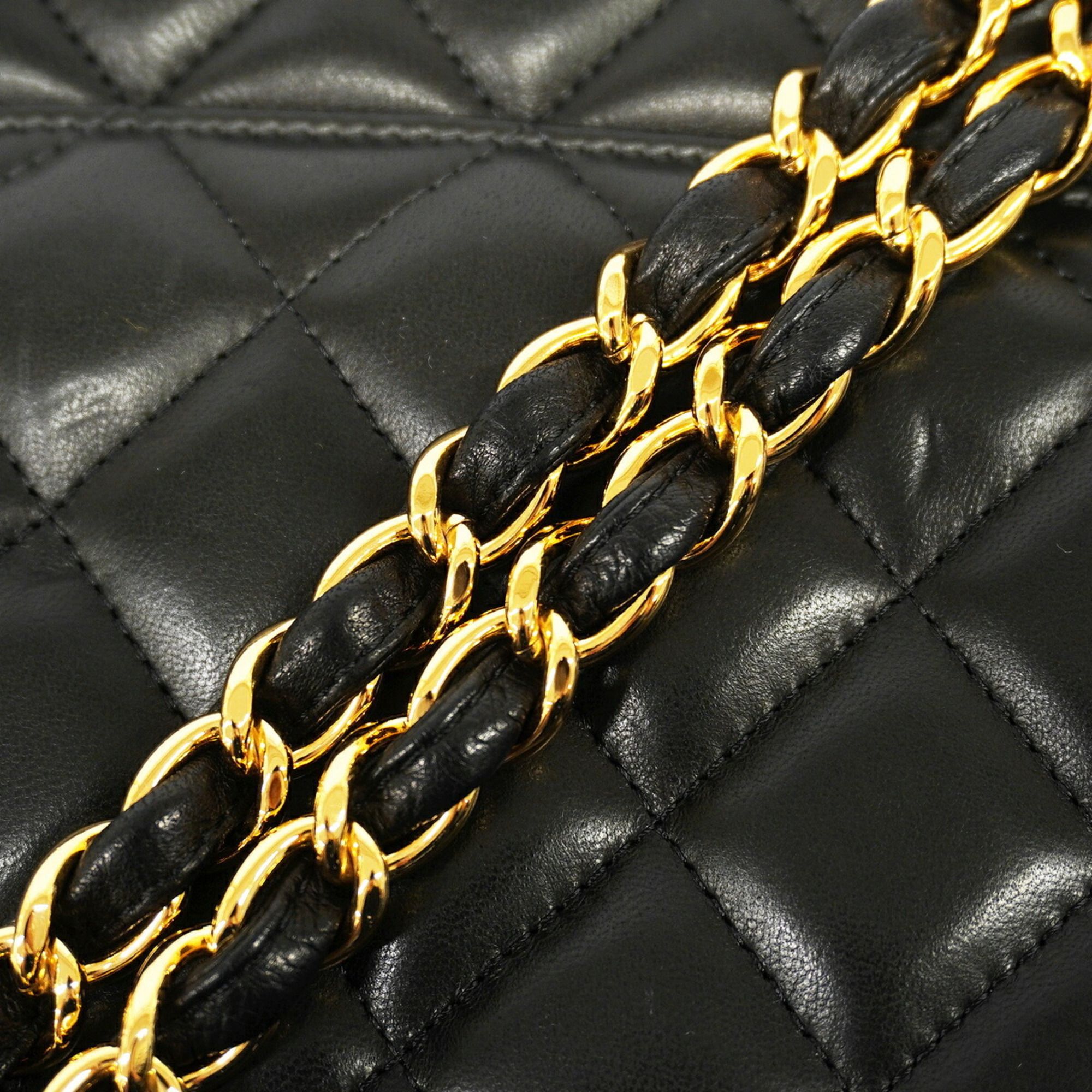 Leather Shoulder Bag (Pre-Owned) - Chanel - Modalova