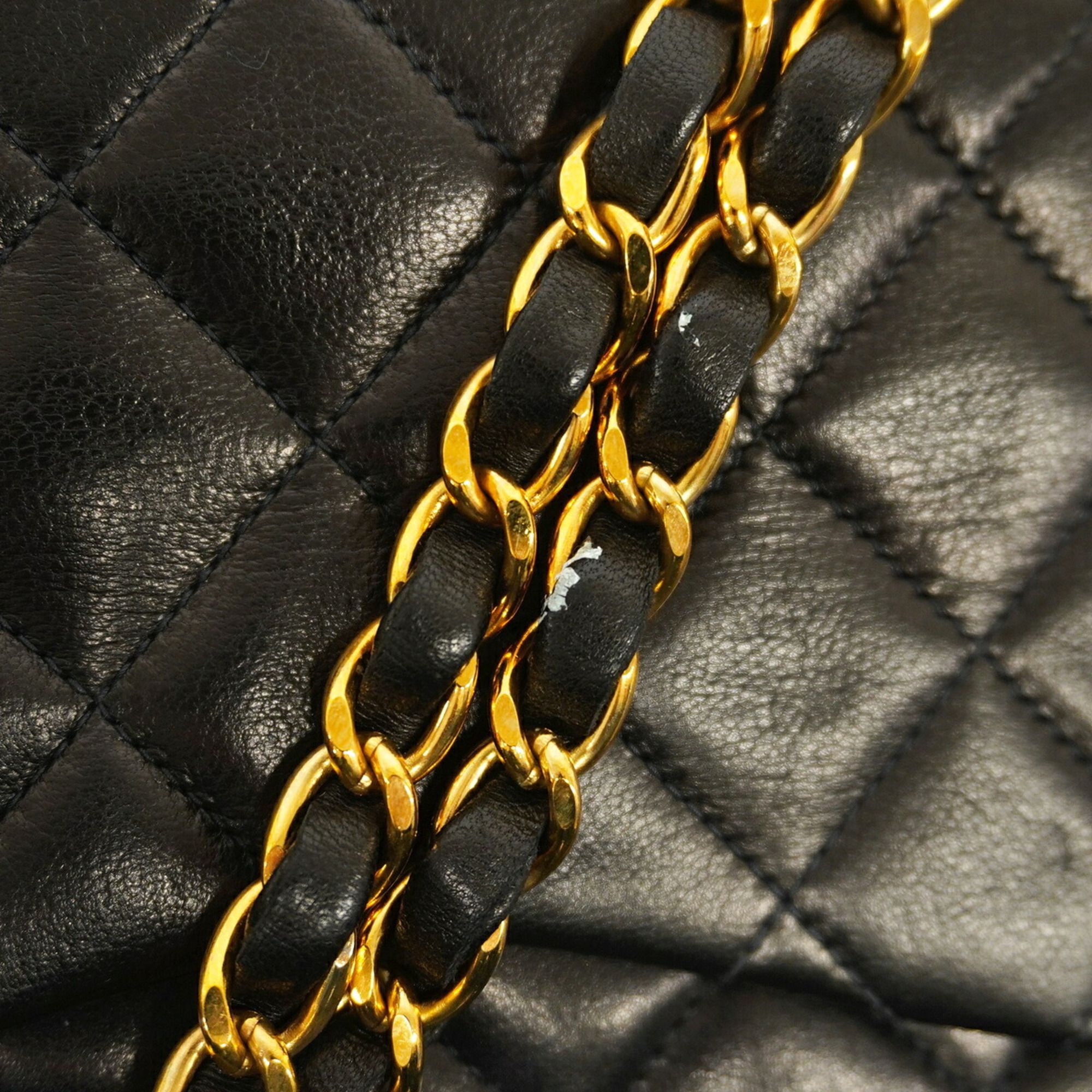 Leather Shoulder Bag (Pre-Owned) - Chanel - Modalova