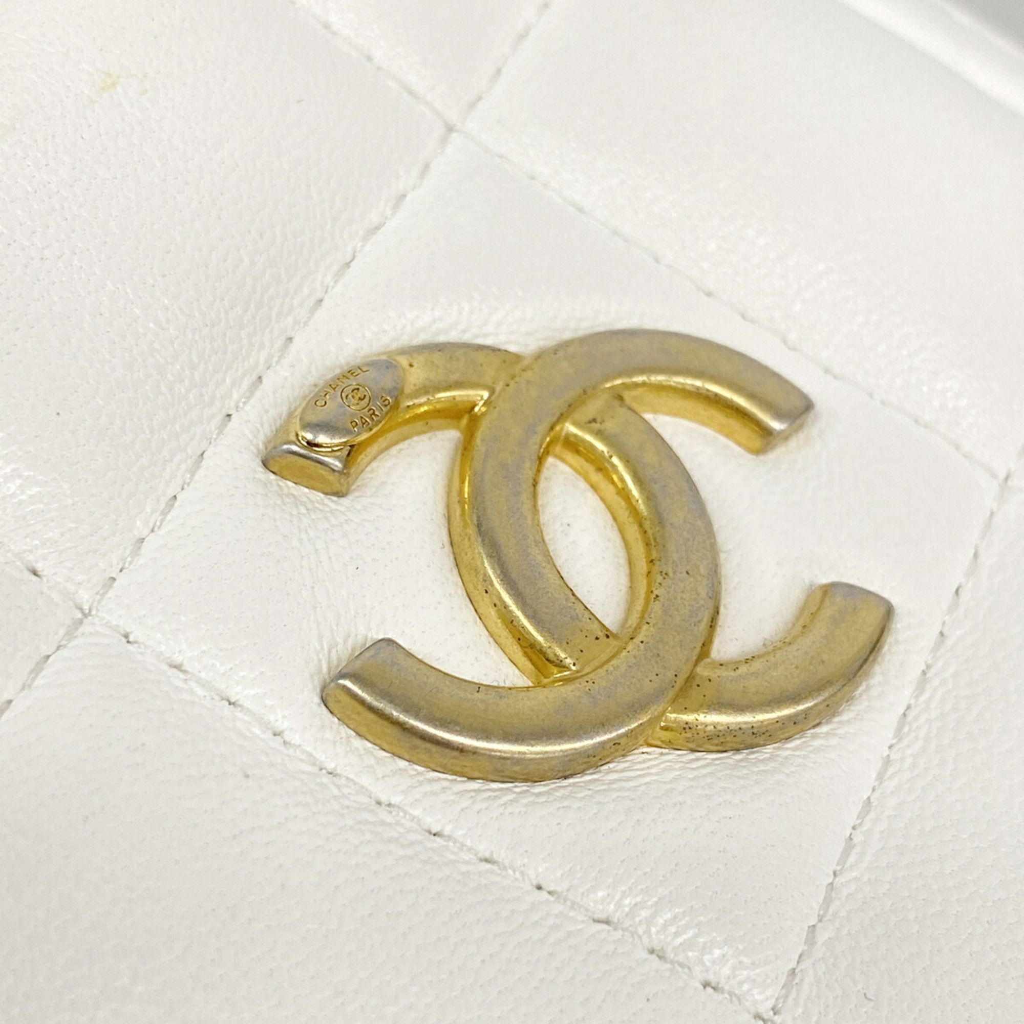 Leather Shoulder Bag (Pre-Owned) - Chanel - Modalova