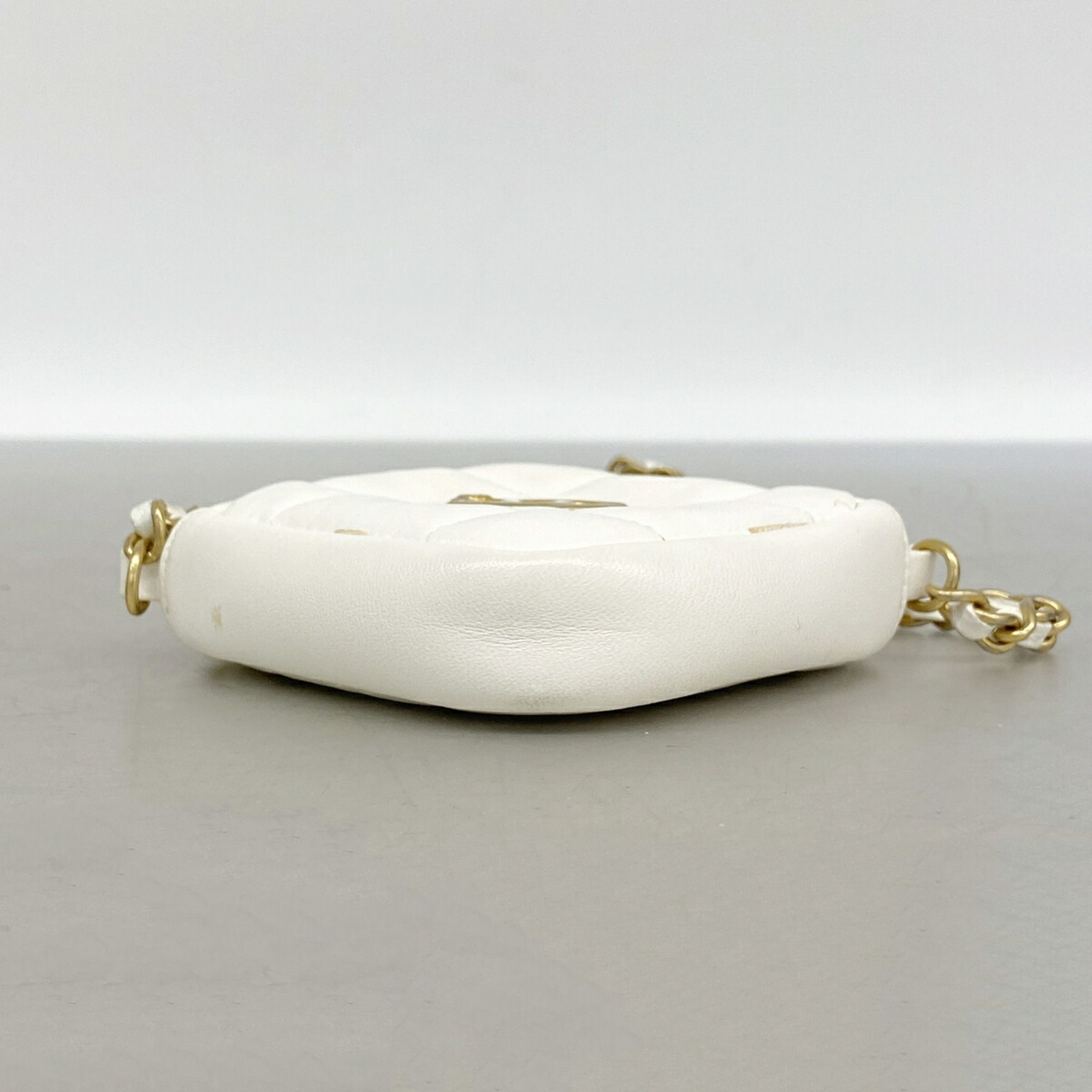 Leather Shoulder Bag (Pre-Owned) - Chanel - Modalova