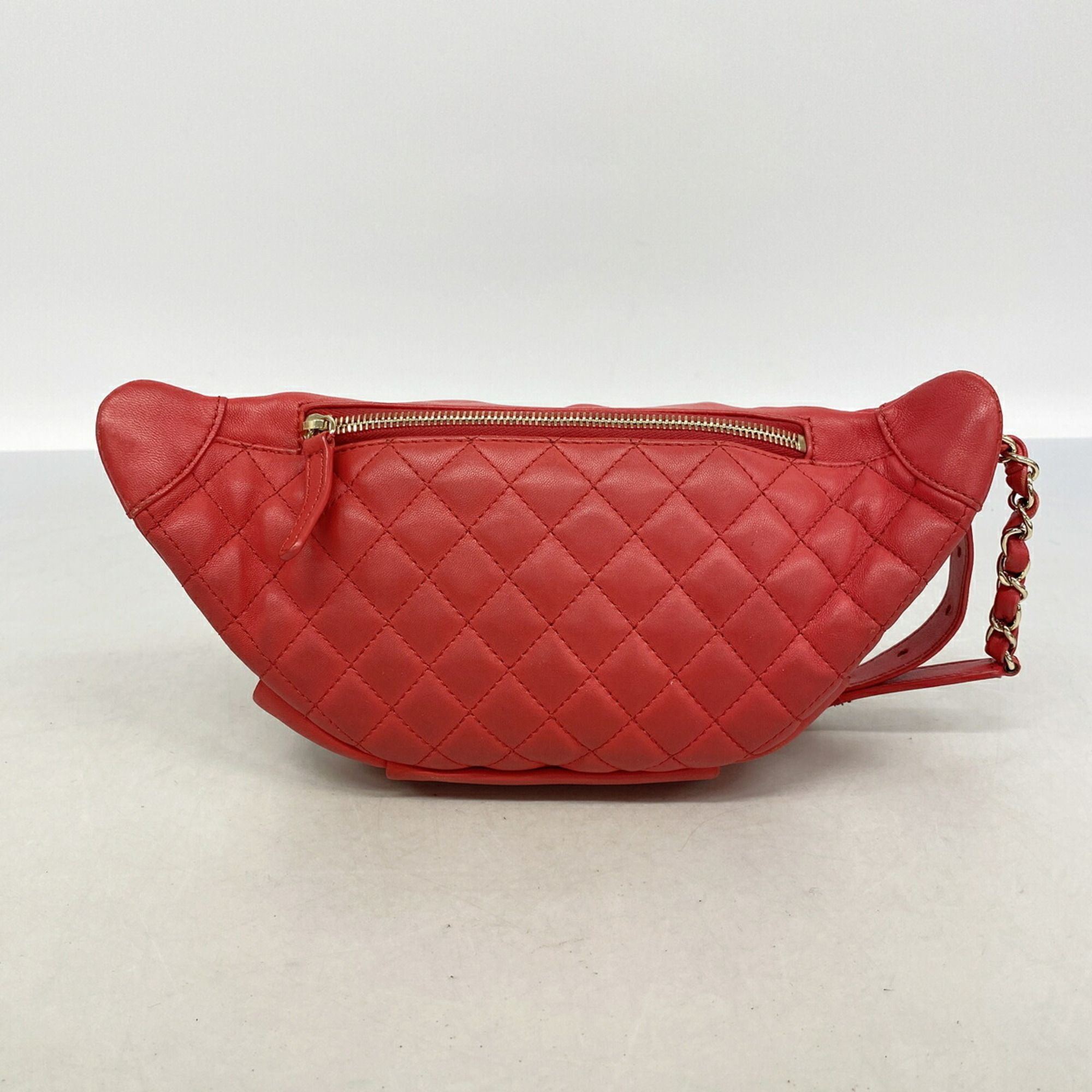 Leather Sling Bag (Pre-Owned) - Chanel - Modalova