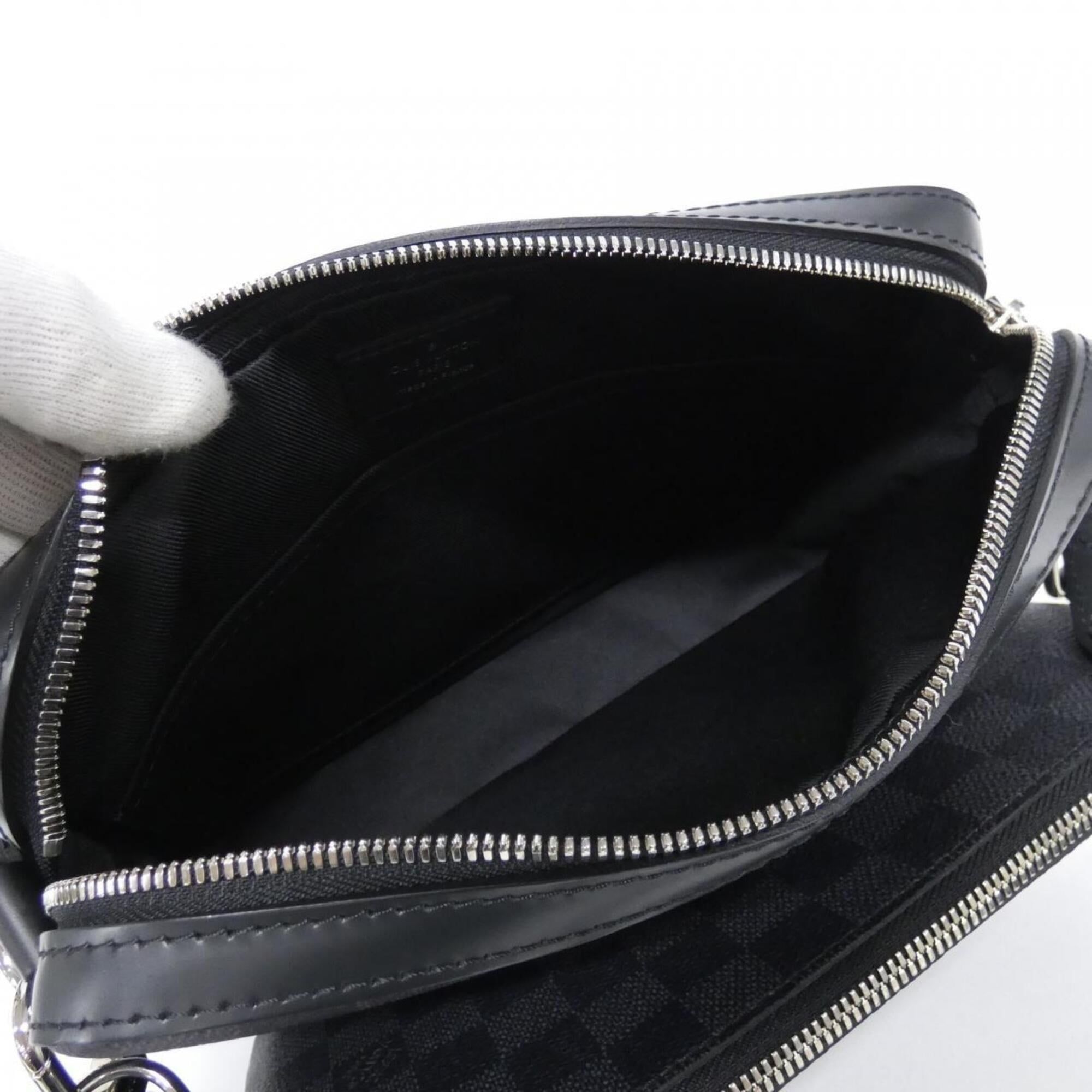Leather Pouch Shoulder Bag (Pre-Owned) - Louis Vuitton - Modalova