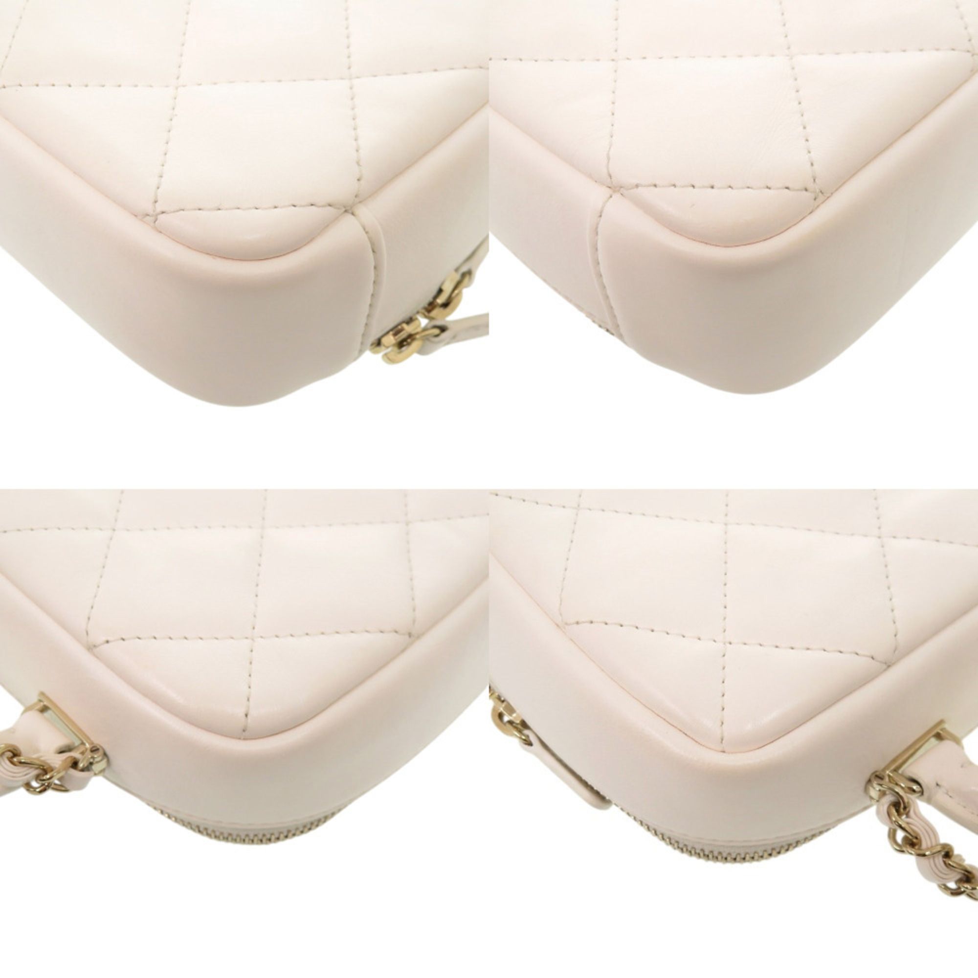 Leather Shoulder Bag (Pre-Owned) - Chanel - Modalova