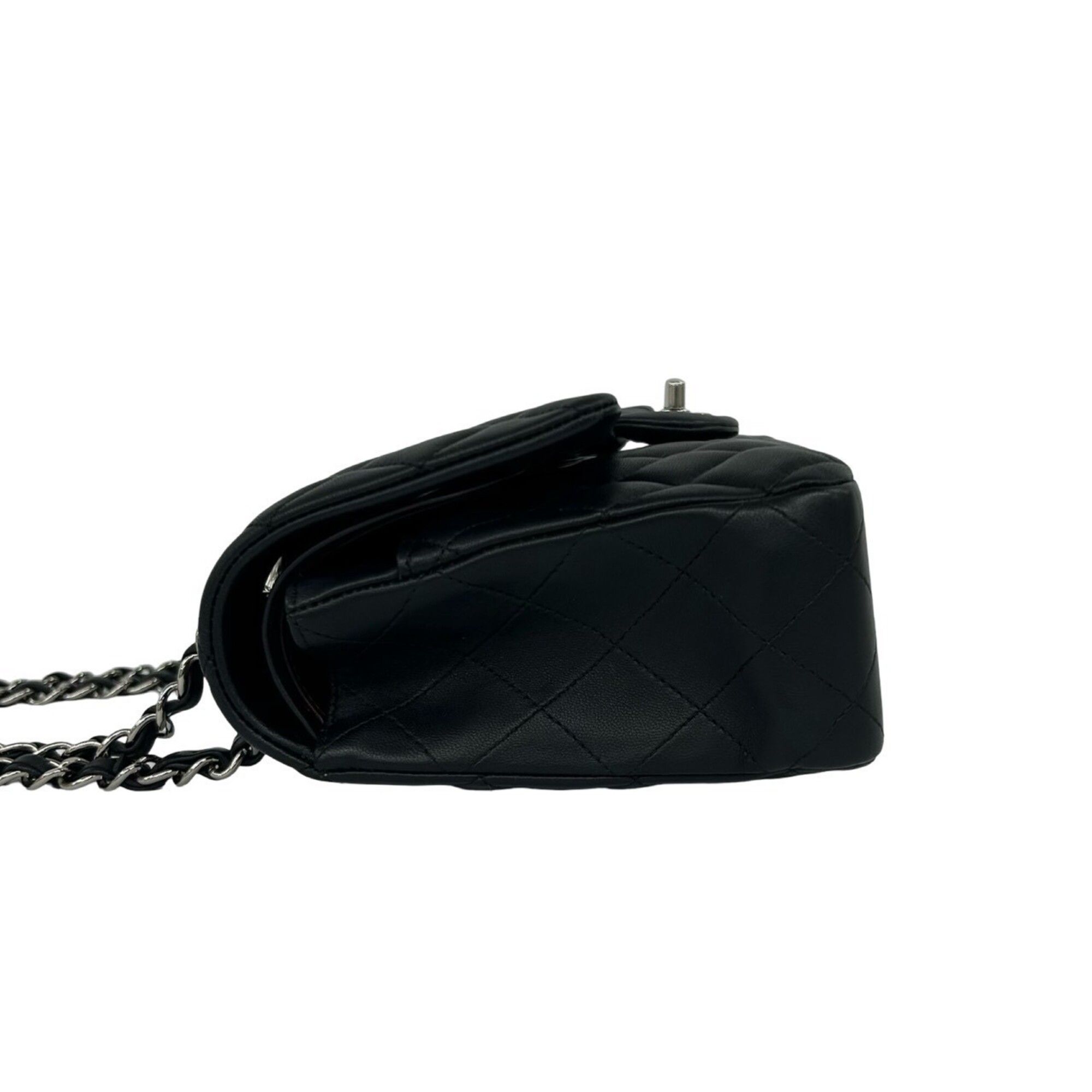 Leather Shoulder Bag (Pre-Owned) - Chanel - Modalova