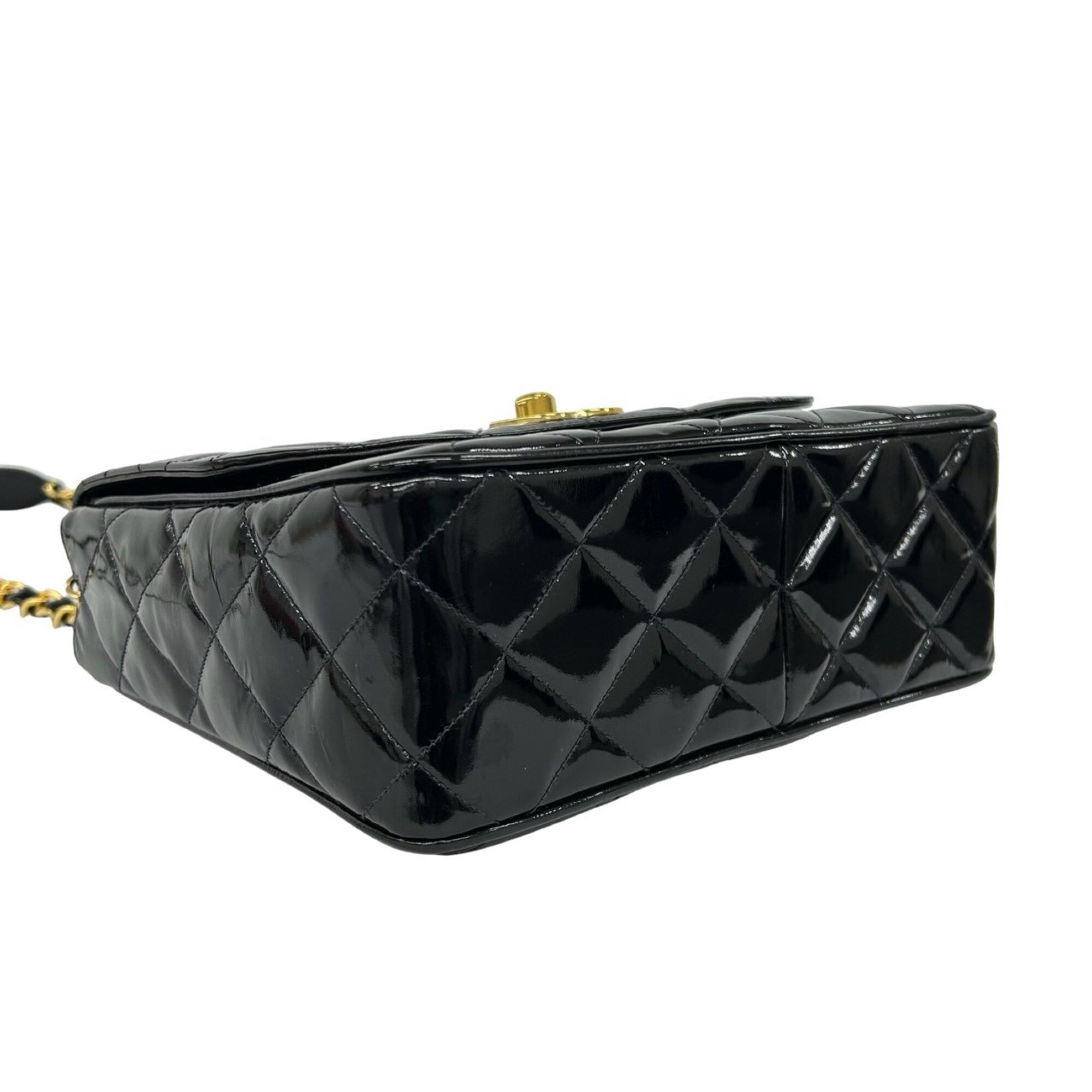 Patent Leather Shoulder Bag (Pre-Owned) - Chanel - Modalova