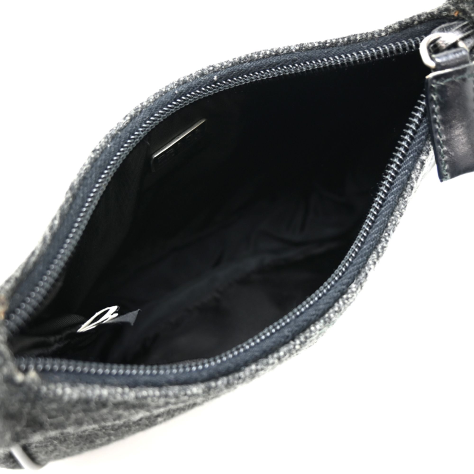 Prada Gray Wool Handbag (Pre-Owned) - Prada - Modalova