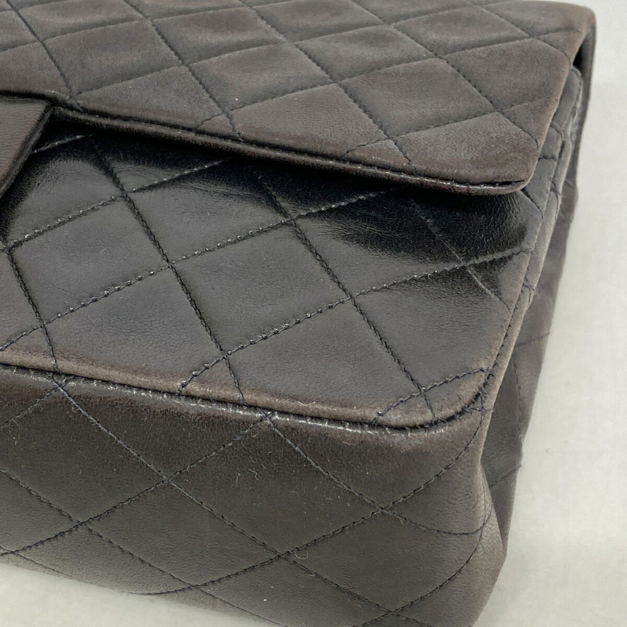 Leather Shoulder Bag (Pre-Owned) - Chanel - Modalova