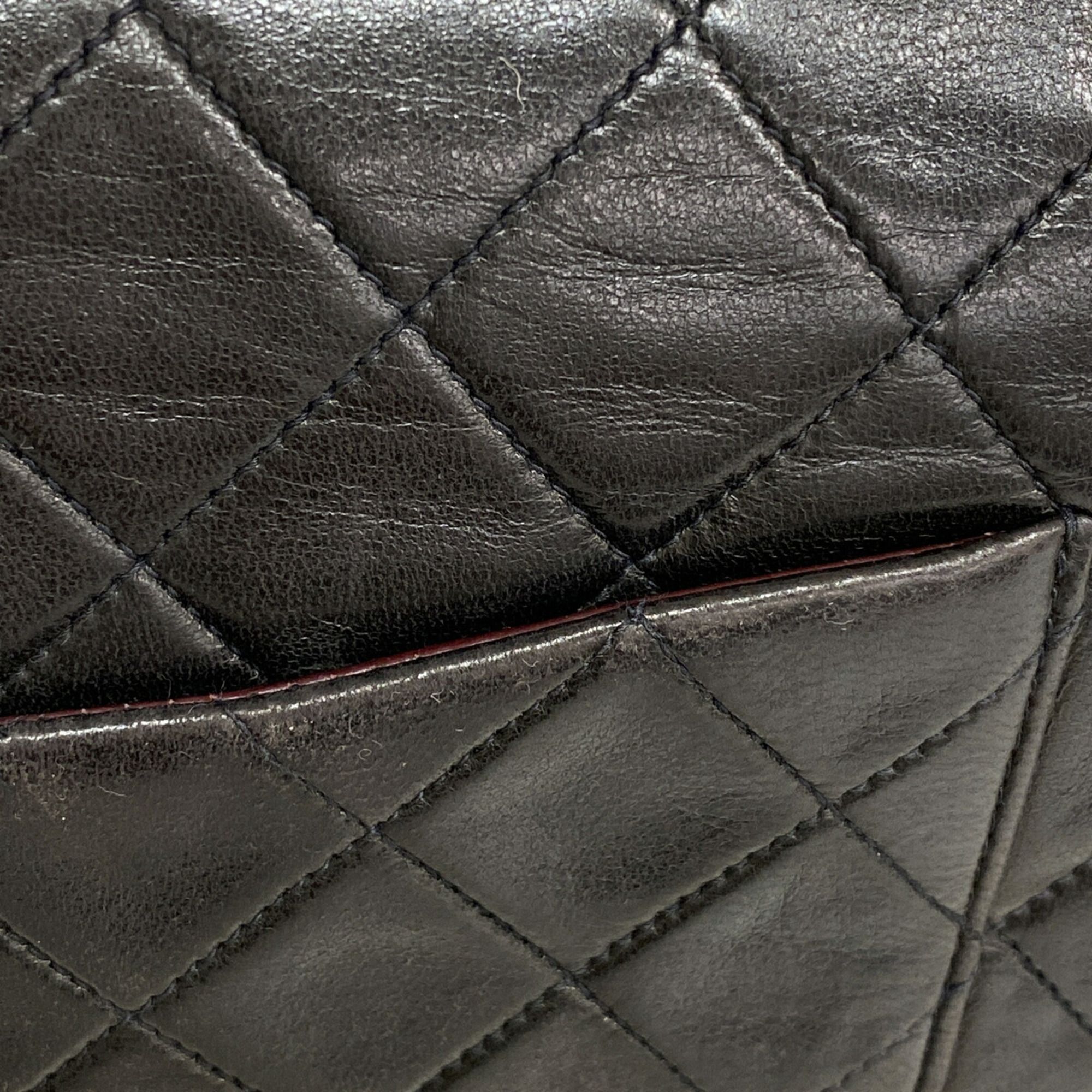 Leather Shoulder Bag (Pre-Owned) - Chanel - Modalova