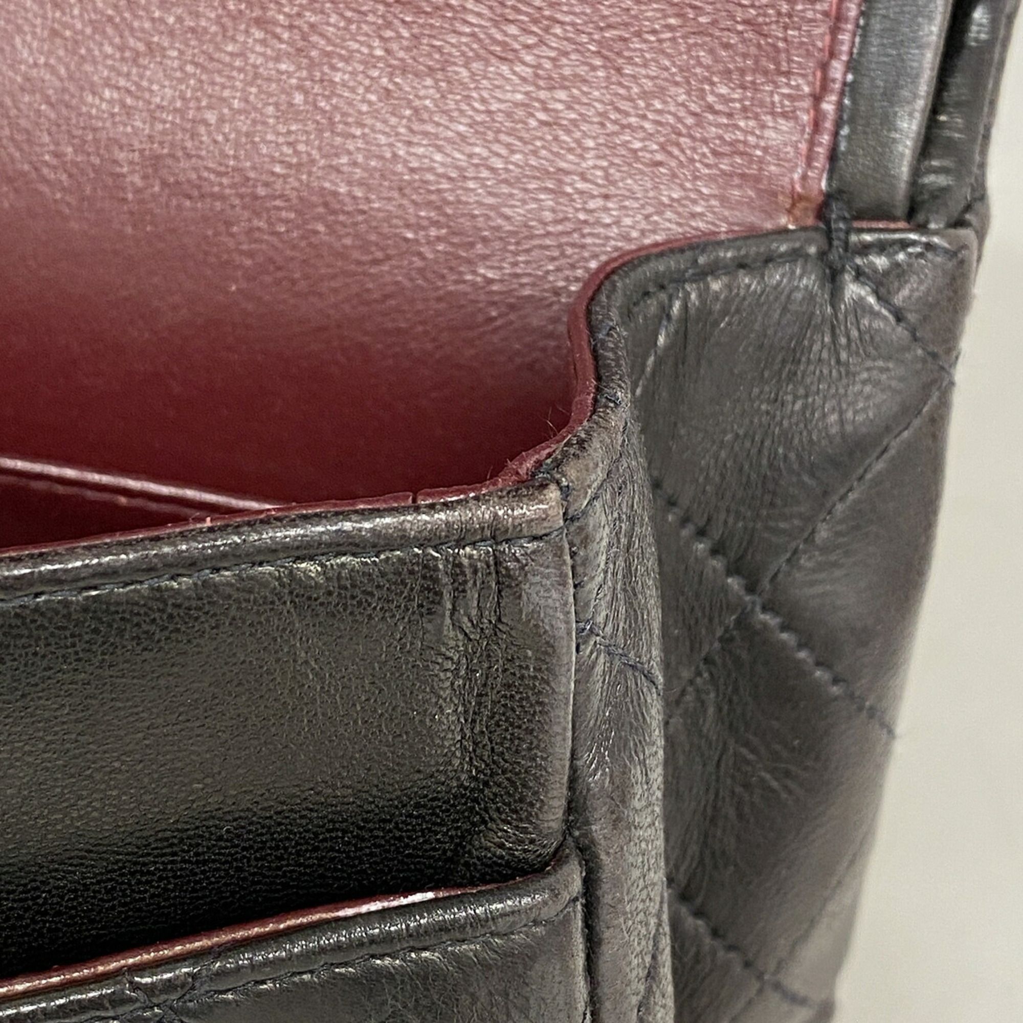 Leather Shoulder Bag (Pre-Owned) - Chanel - Modalova