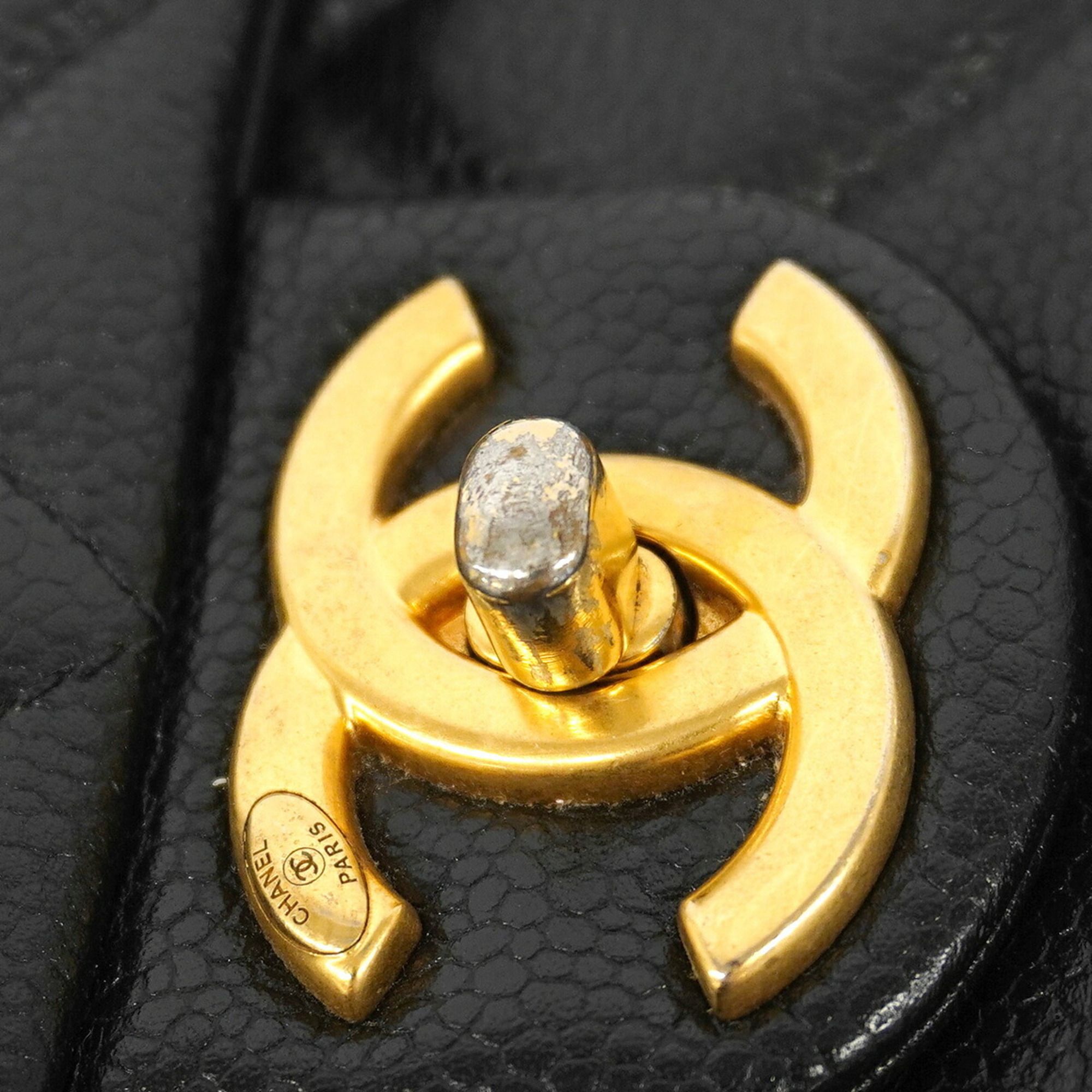 Grained Calfskin Shoulder Bag (Pre-Owned) - Chanel - Modalova