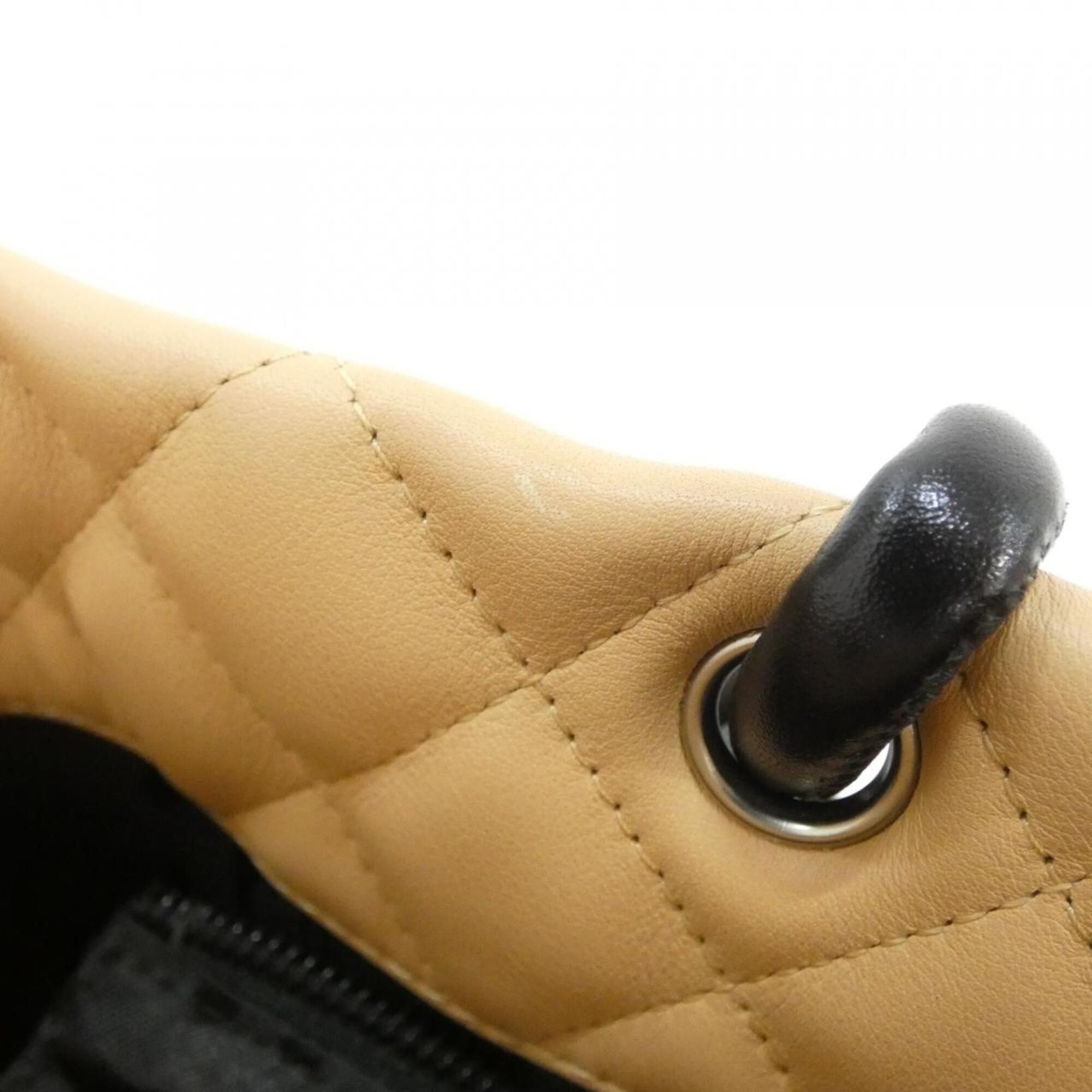 Leather Handbag (Pre-Owned) - Chanel - Modalova