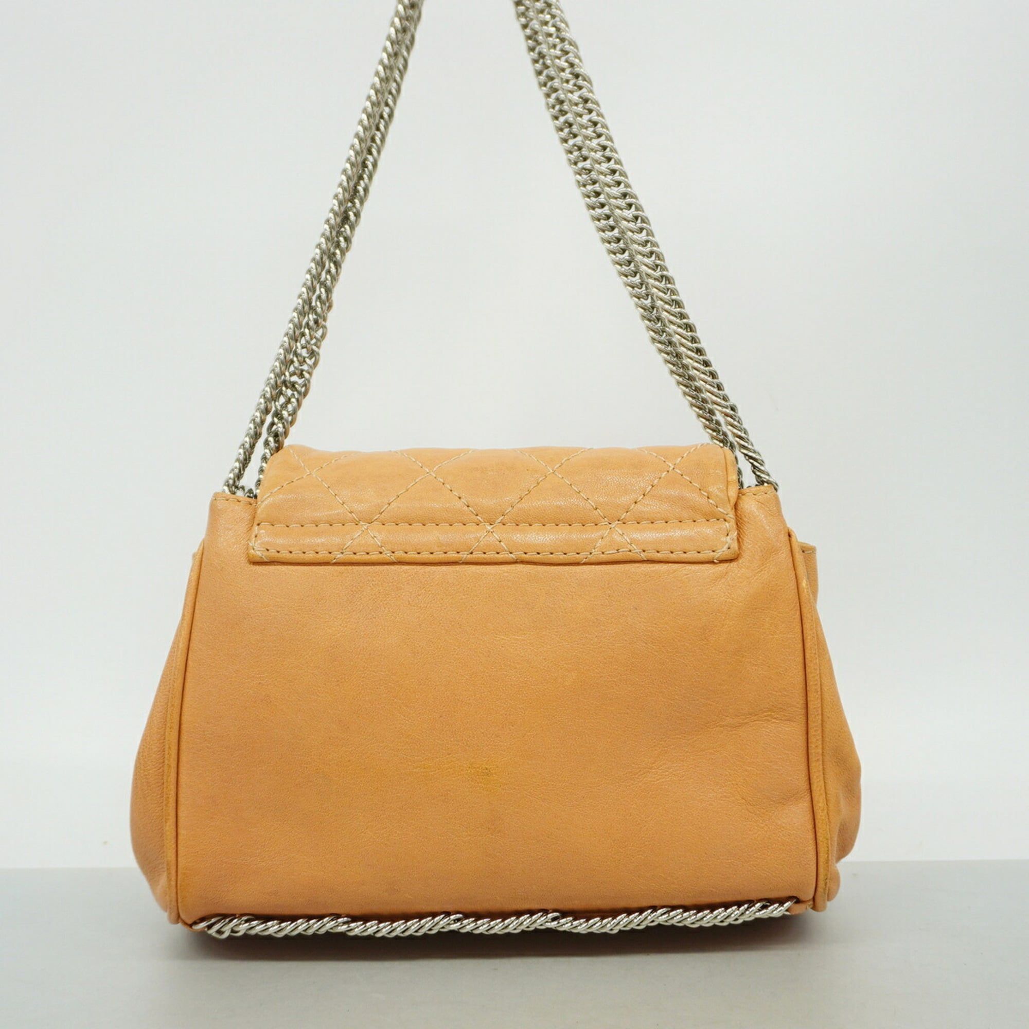 Leather Shoulder Bag (Pre-Owned) - Chanel - Modalova
