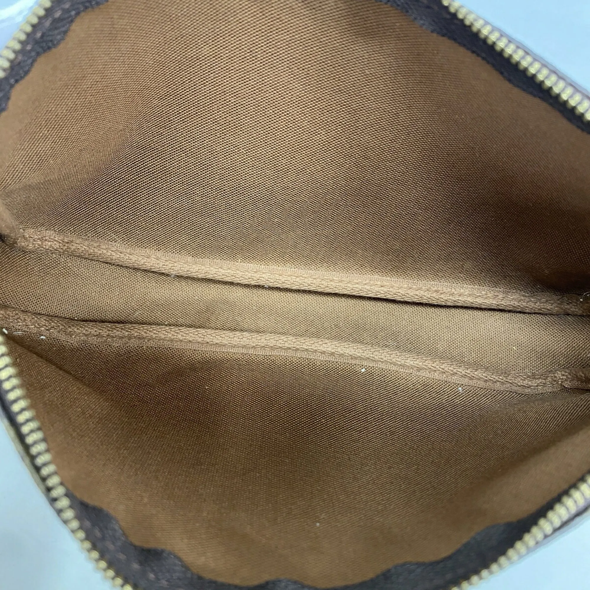 Pouch (Pre-Owned) - Louis Vuitton - Modalova