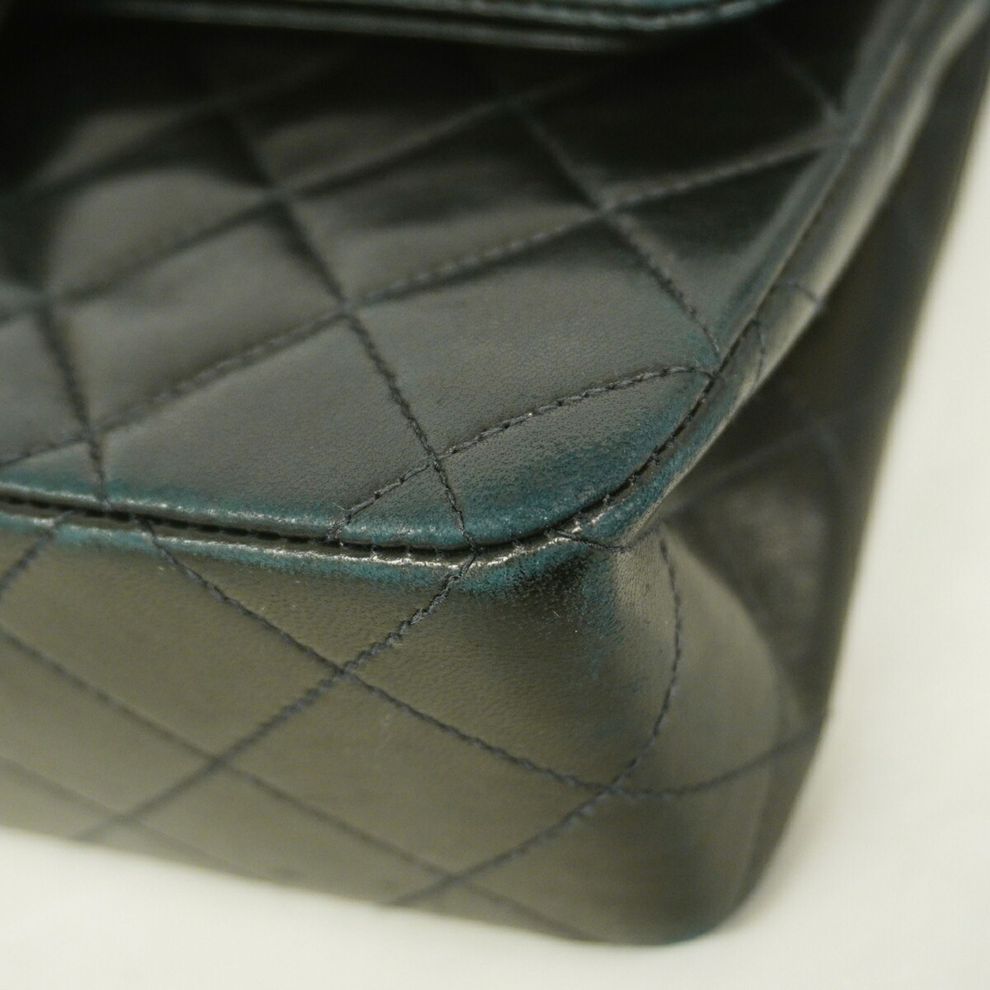 Leather Shoulder Bag (Pre-Owned) - Chanel - Modalova