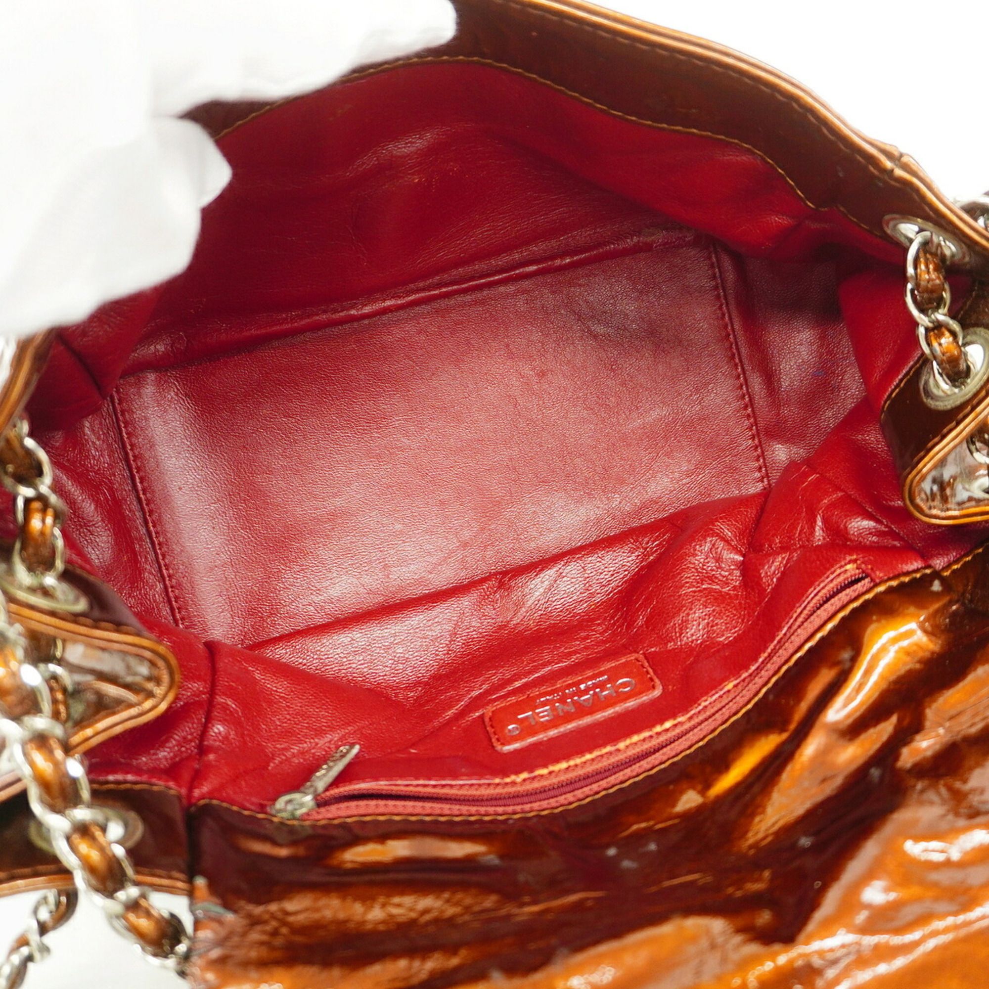 Patent Leather Shoulder Bag (Pre-Owned) - Chanel - Modalova