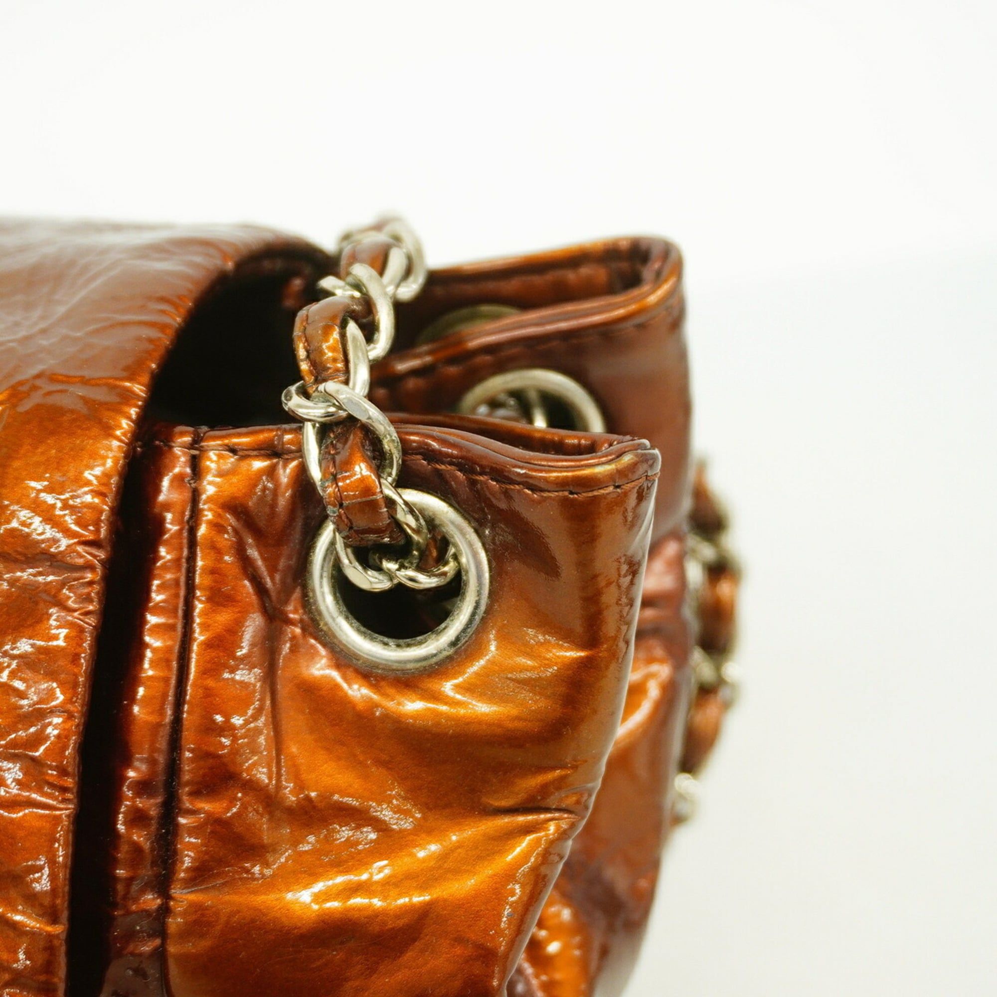Patent Leather Shoulder Bag (Pre-Owned) - Chanel - Modalova