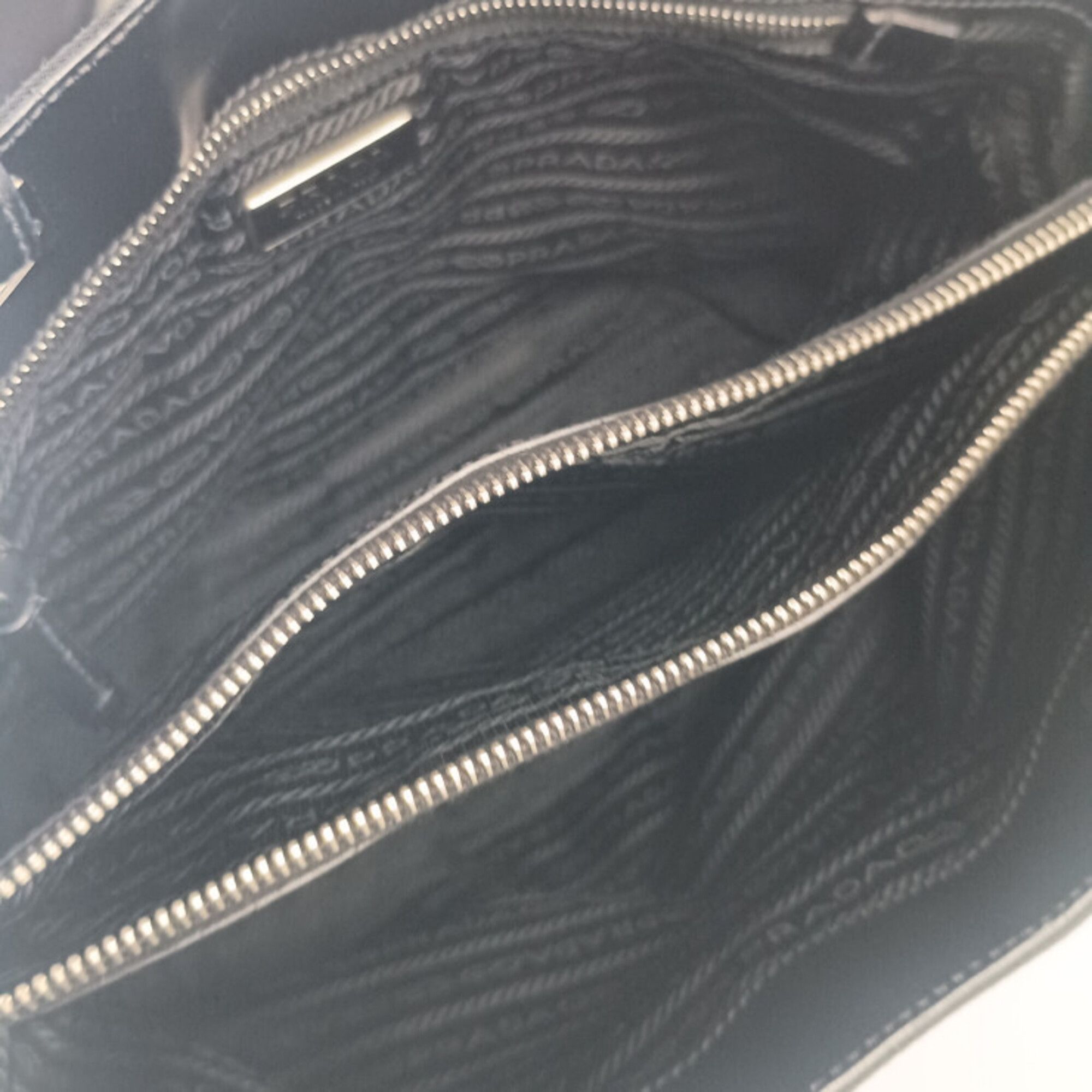 Nylon Leather Handbag (Pre-Owned) - Prada - Modalova