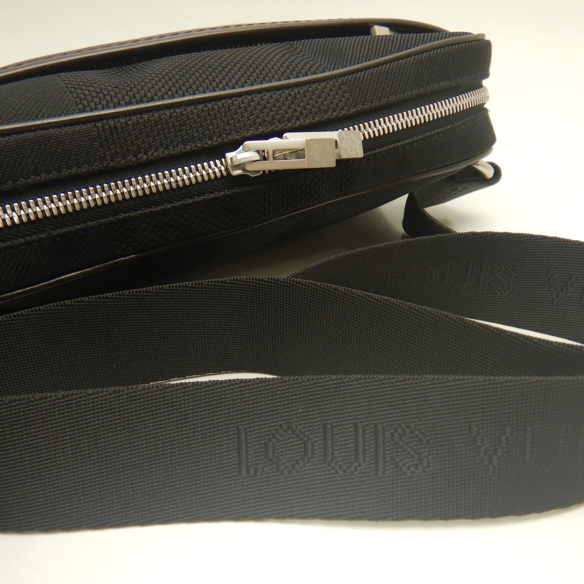 Damier Geant Sling Bag (Pre-Owned) - Louis Vuitton - Modalova
