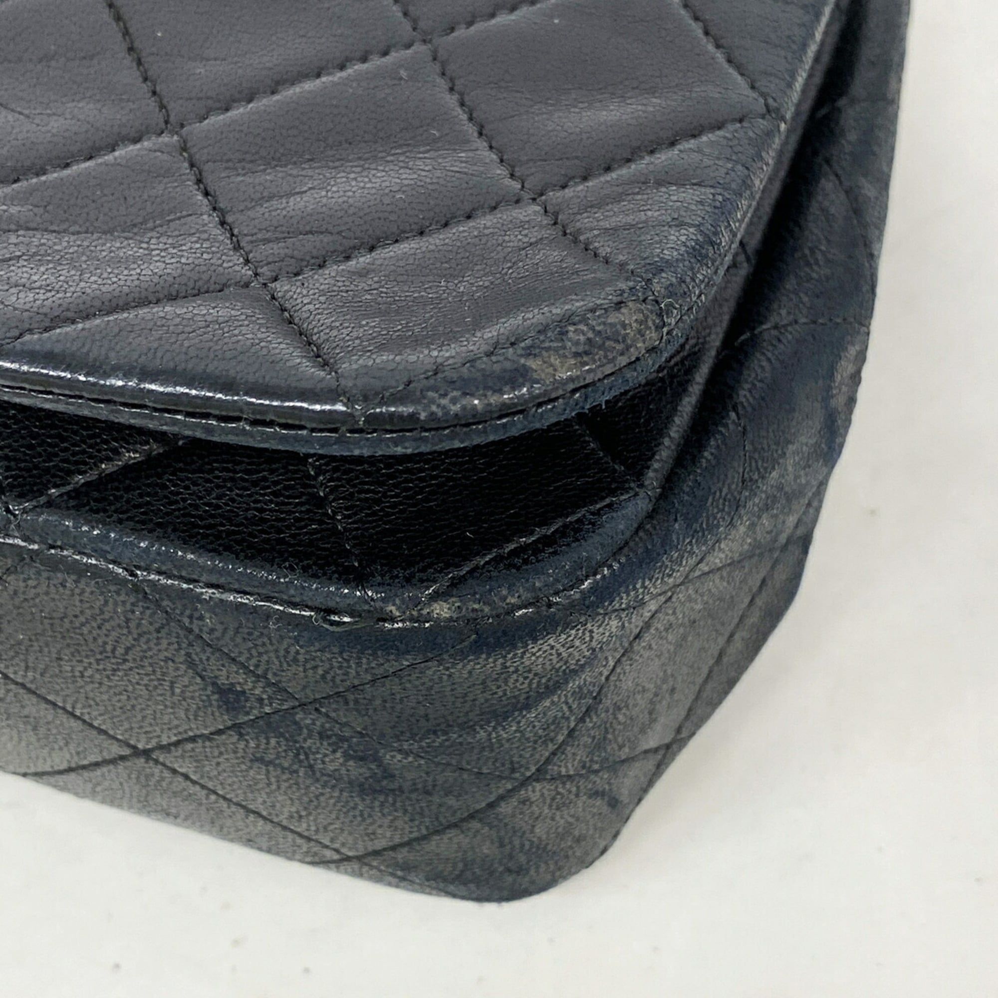 Leather Shoulder Bag (Pre-Owned) - Chanel - Modalova