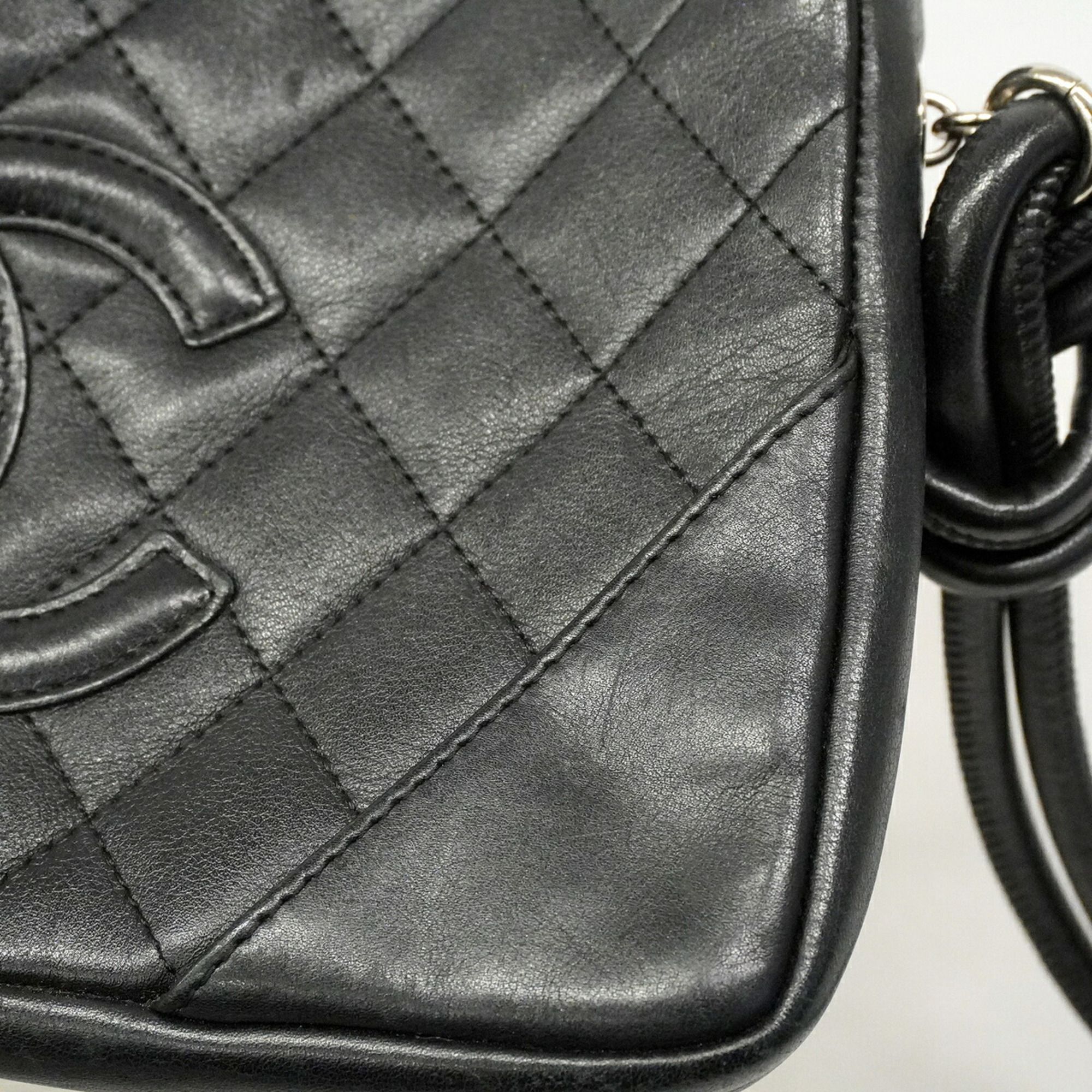 Leather Shoulder Bag (Pre-Owned) - Chanel - Modalova