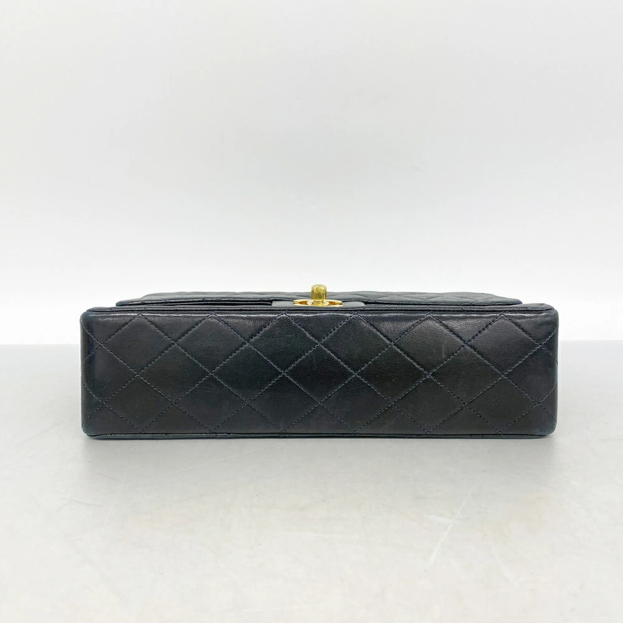 Leather Shoulder Bag (Pre-Owned) - Chanel - Modalova