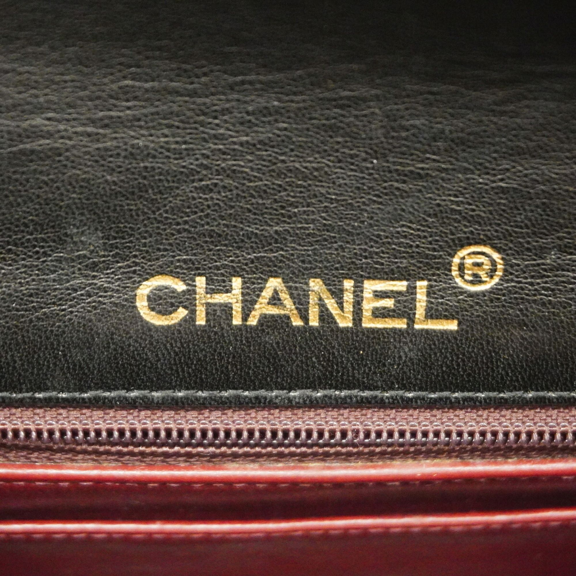 Leather Shoulder Bag (Pre-Owned) - Chanel - Modalova