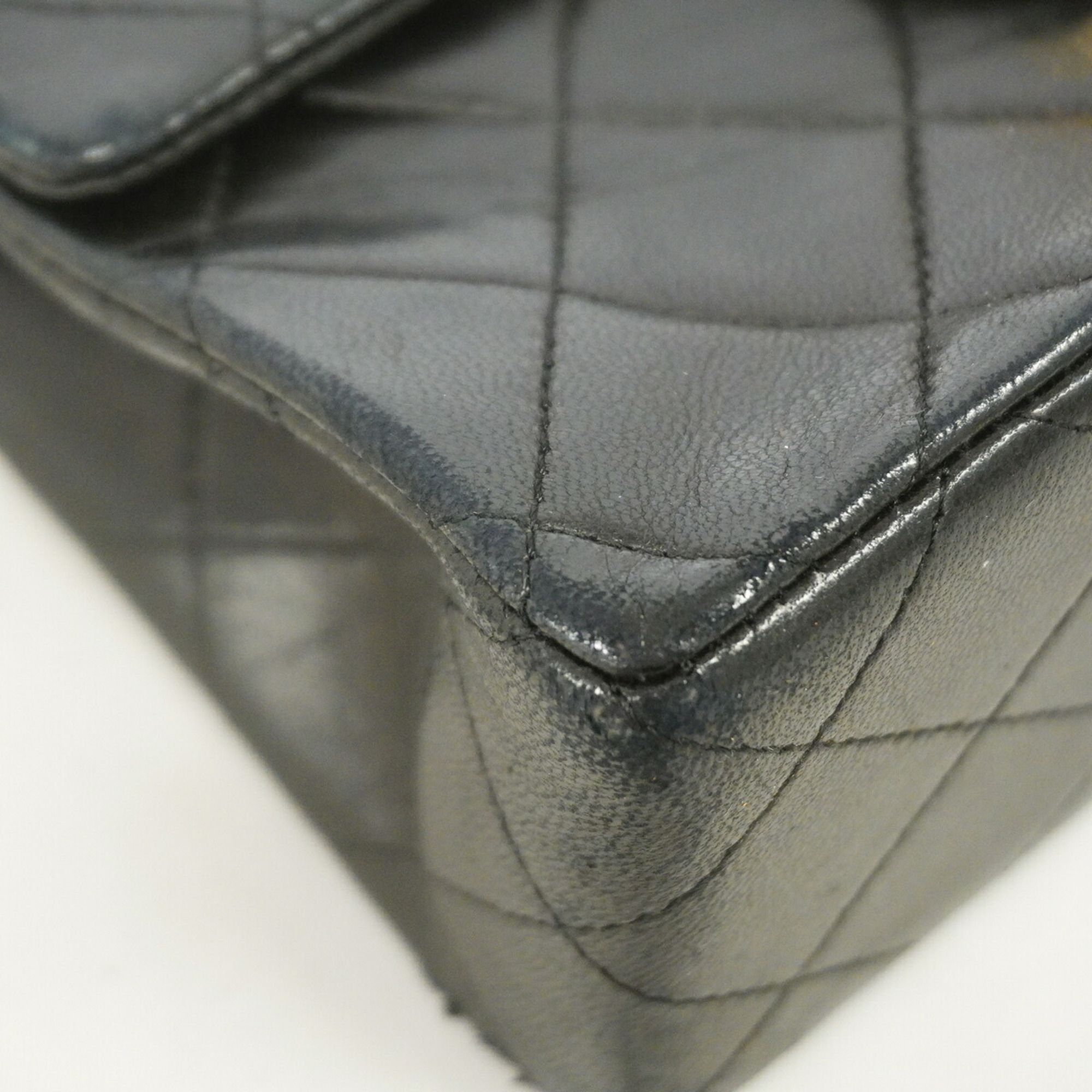 Leather Shoulder Bag (Pre-Owned) - Chanel - Modalova