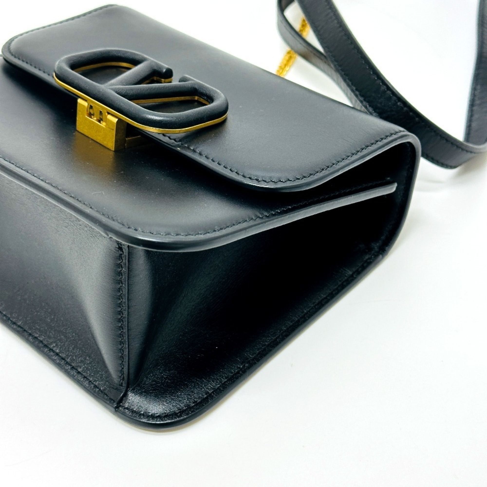 Leather Shoulder Bag (Pre-Owned) - Valentino - Modalova