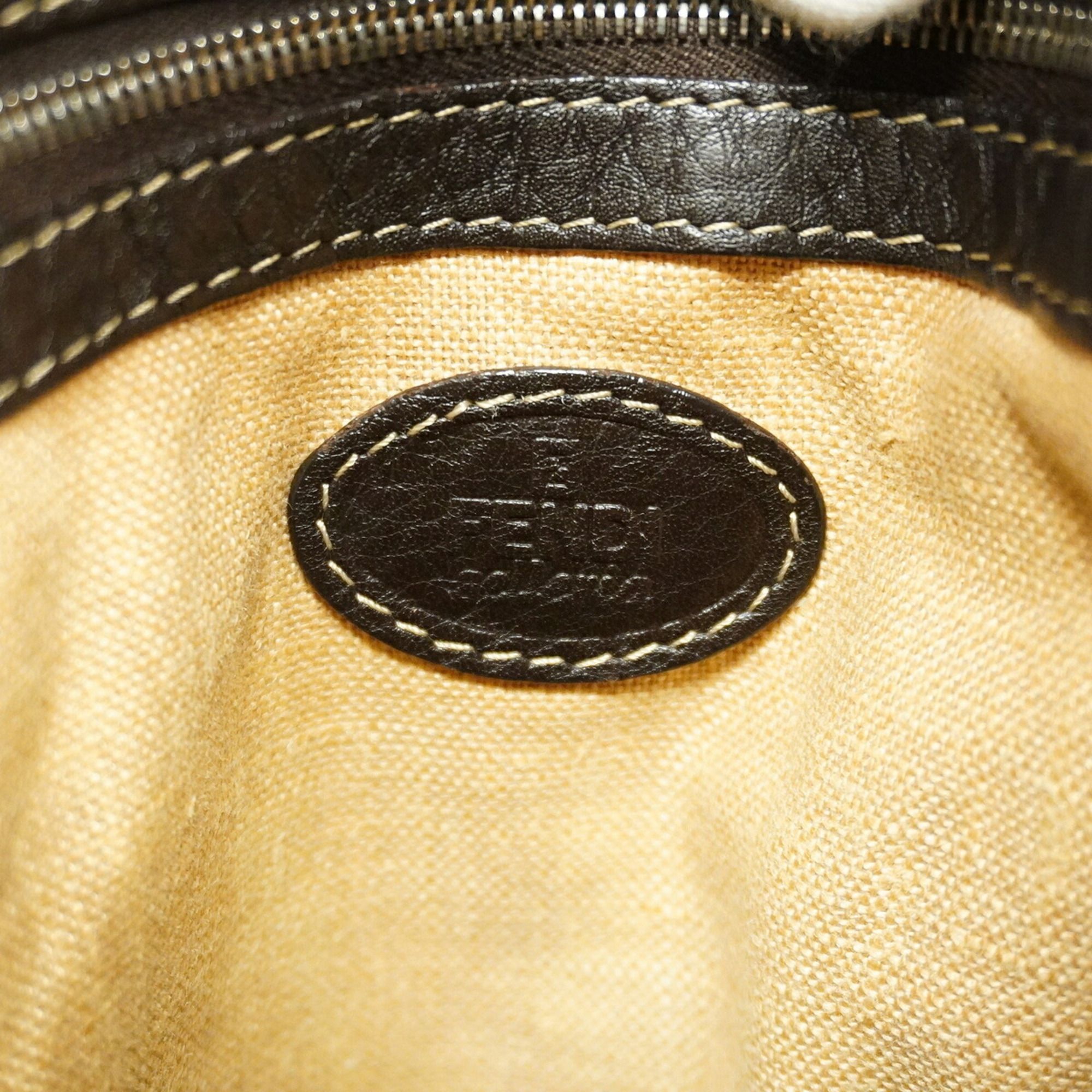Leather Shoulder Bag (Pre-Owned) - Fendi - Modalova