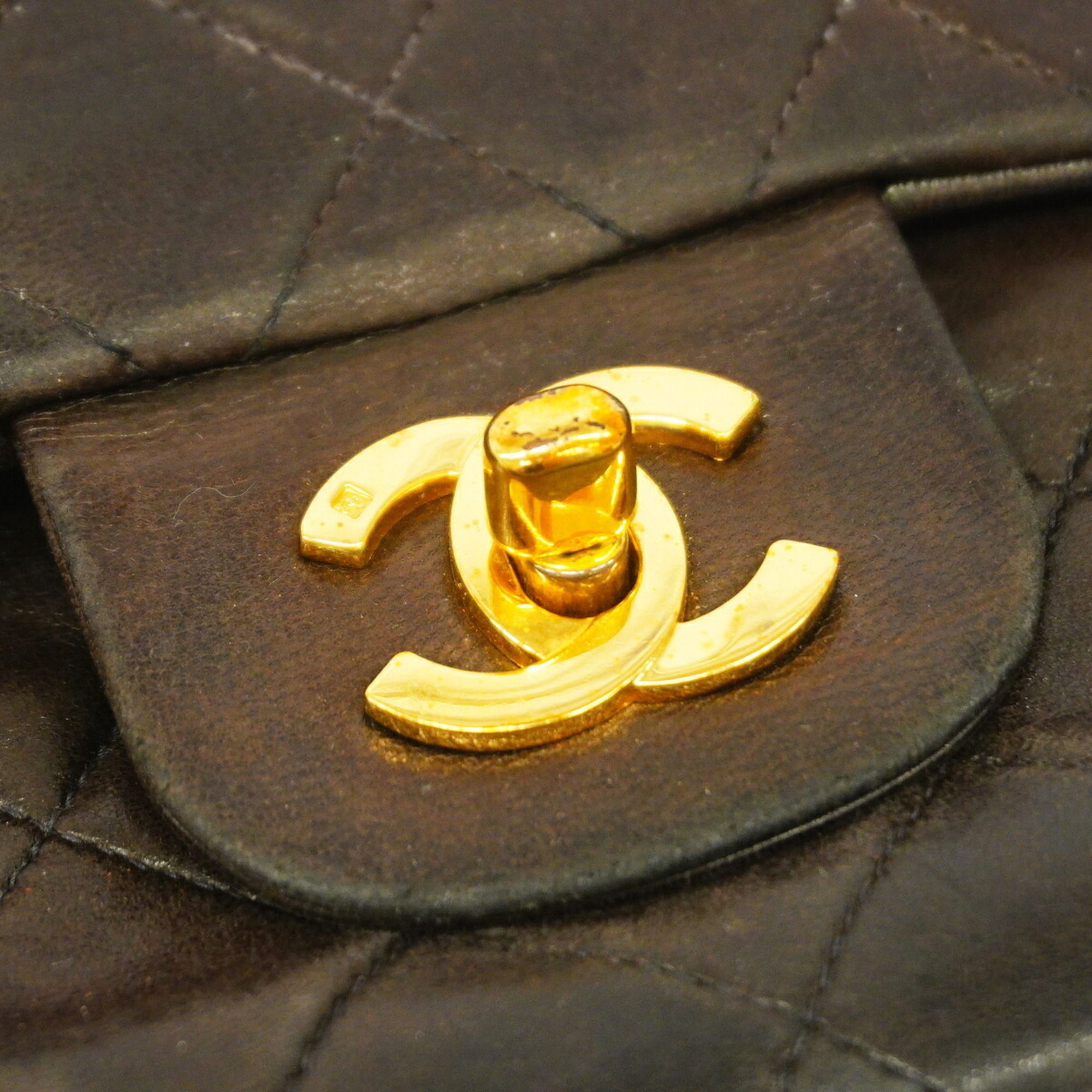 Leather Shoulder Bag (Pre-Owned) - Chanel - Modalova