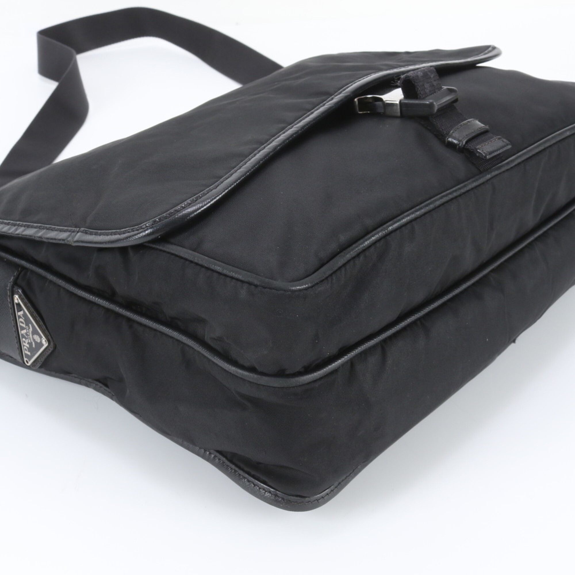 Leather Nylon Messenger Bag Shoulder Bag (Pre-Owned) - Prada - Modalova