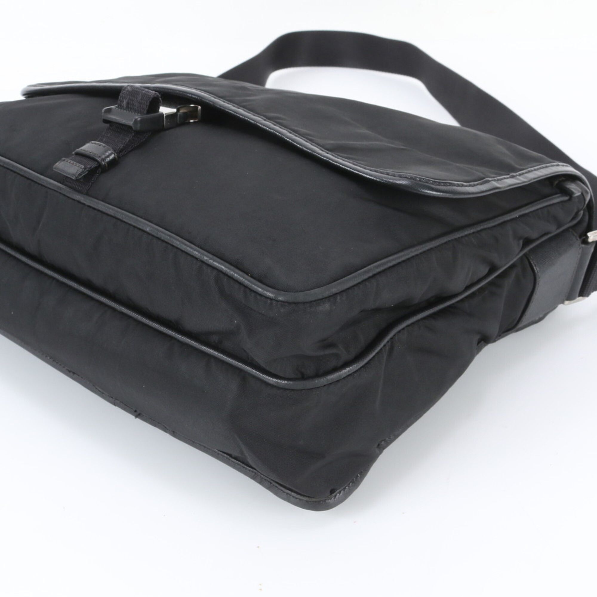 Leather Nylon Messenger Bag Shoulder Bag (Pre-Owned) - Prada - Modalova