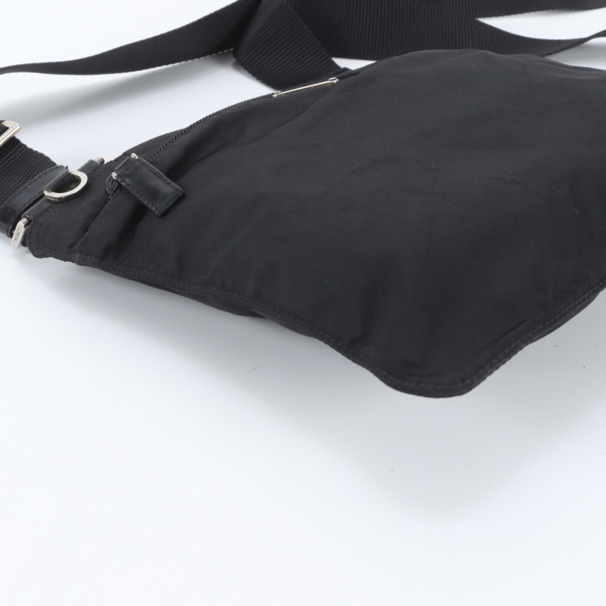 Leather Nylon Shoulder Bag (Pre-Owned) - Prada - Modalova