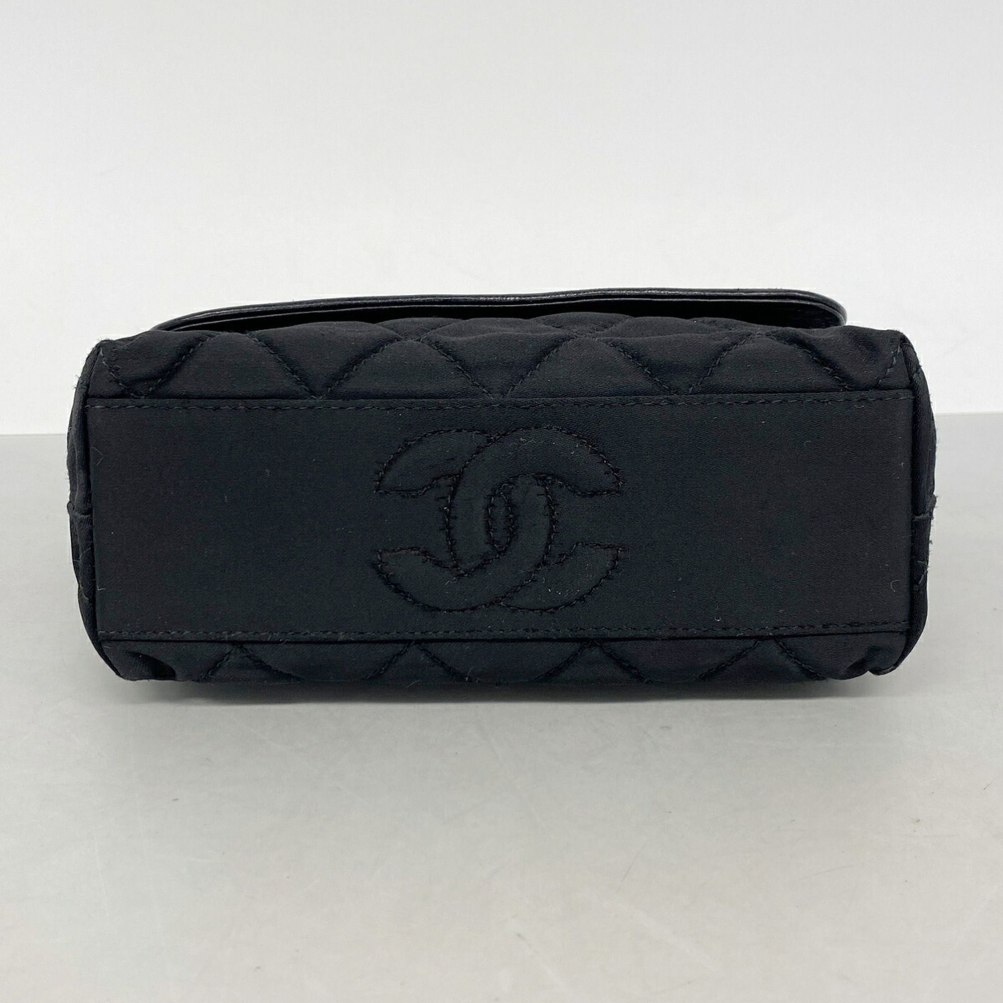 Nylon Shoulder Bag (Pre-Owned) - Chanel - Modalova