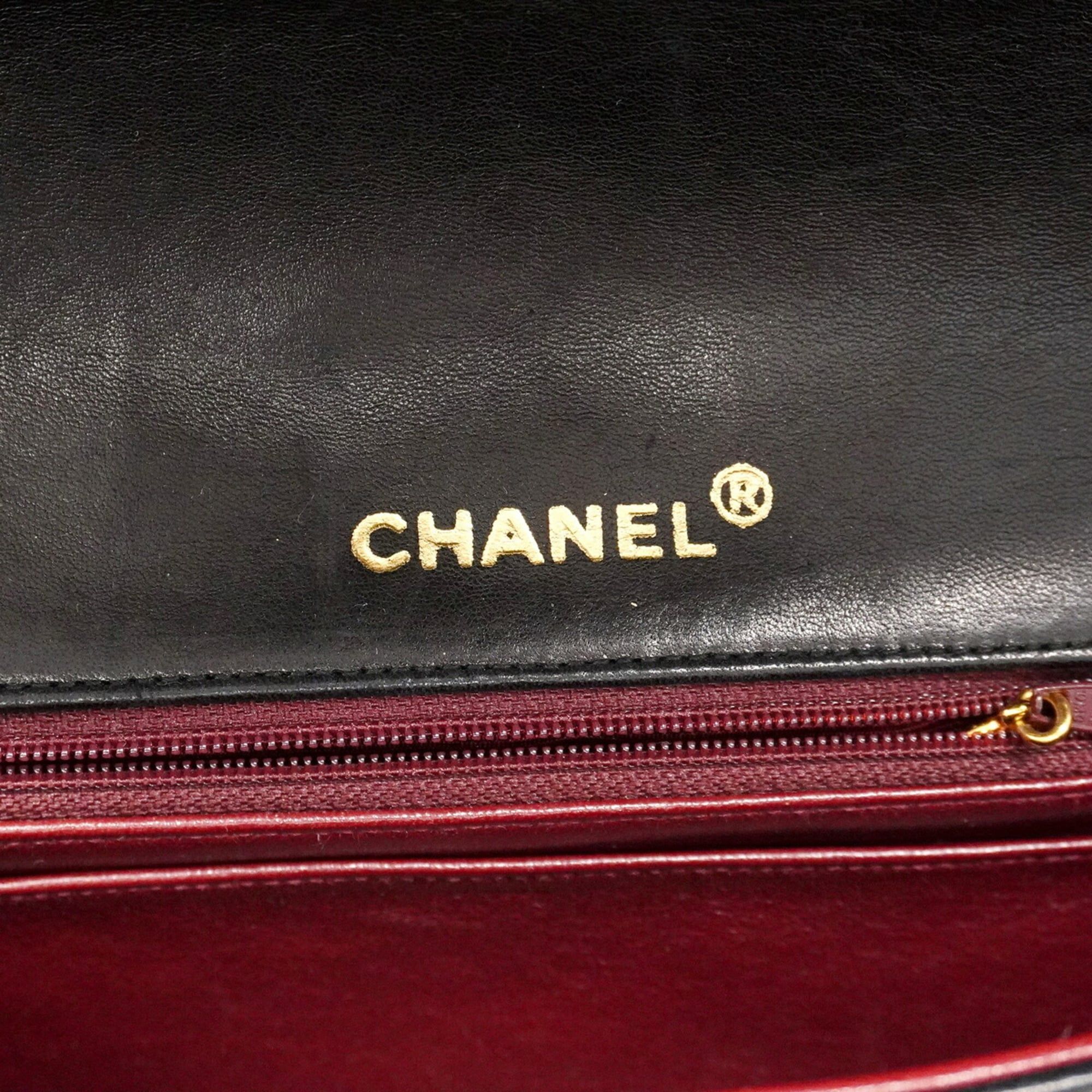 Leather Shoulder Bag (Pre-Owned) - Chanel - Modalova