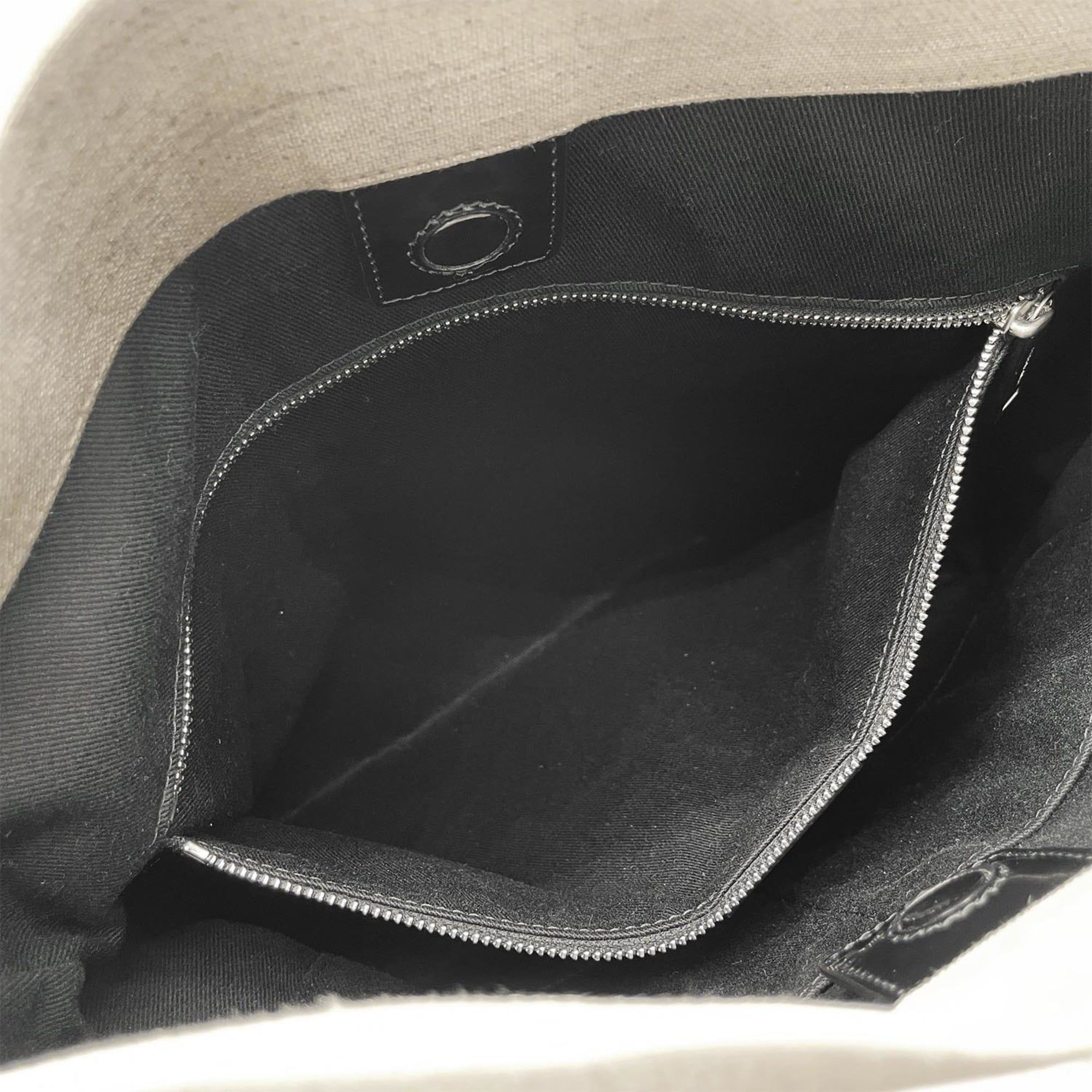 Canvas Leather Shoulder Bag (Pre-Owned) - Salvatore Ferragamo - Modalova