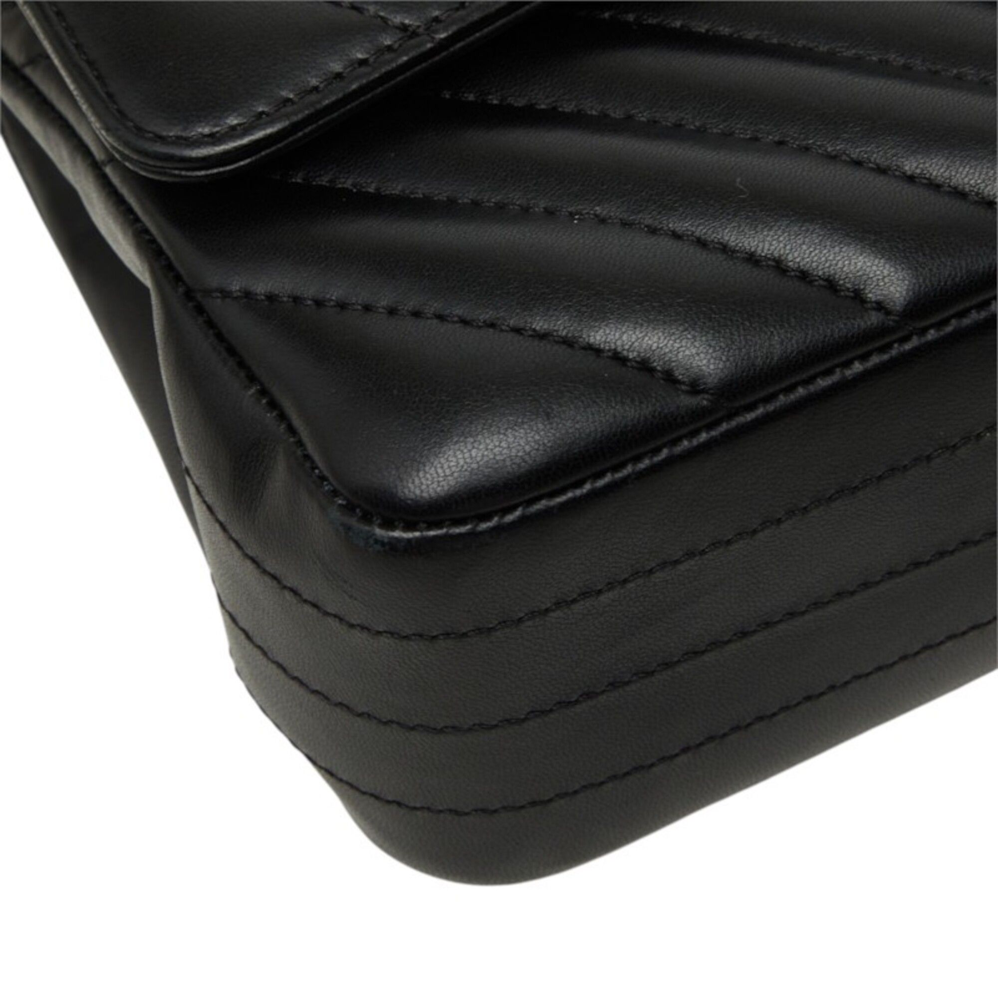 Leather Shoulder Bag (Pre-Owned) - Chanel - Modalova